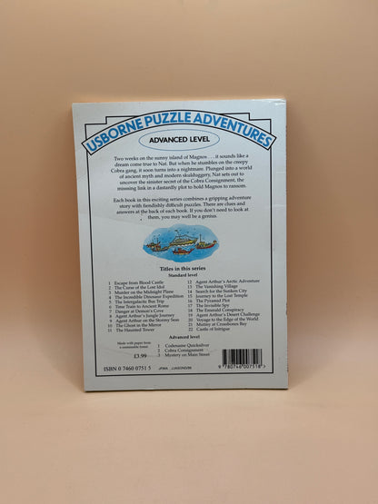 Usborne Puzzle Adventures: Cobra Consignment by Sarah Dixon