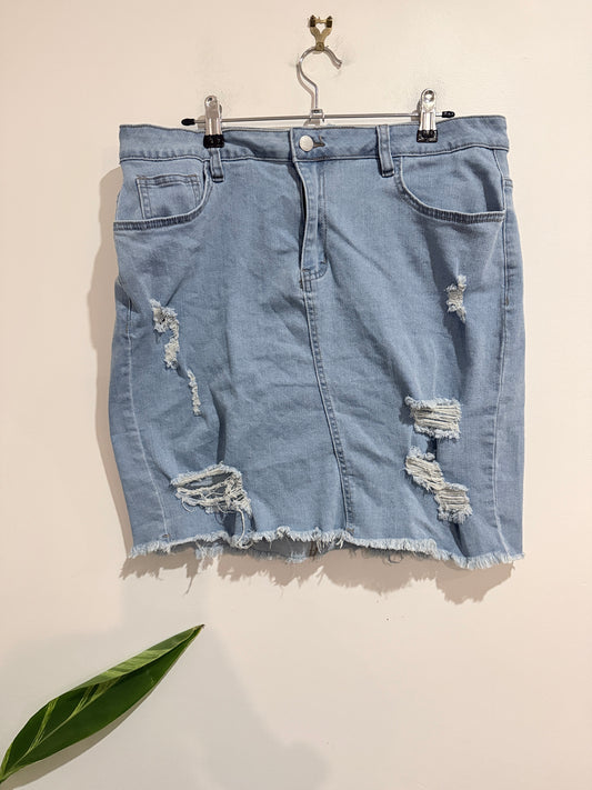 Brand Unknown High-waisted Denim Skirt Size 2XL | Waist: 88cm