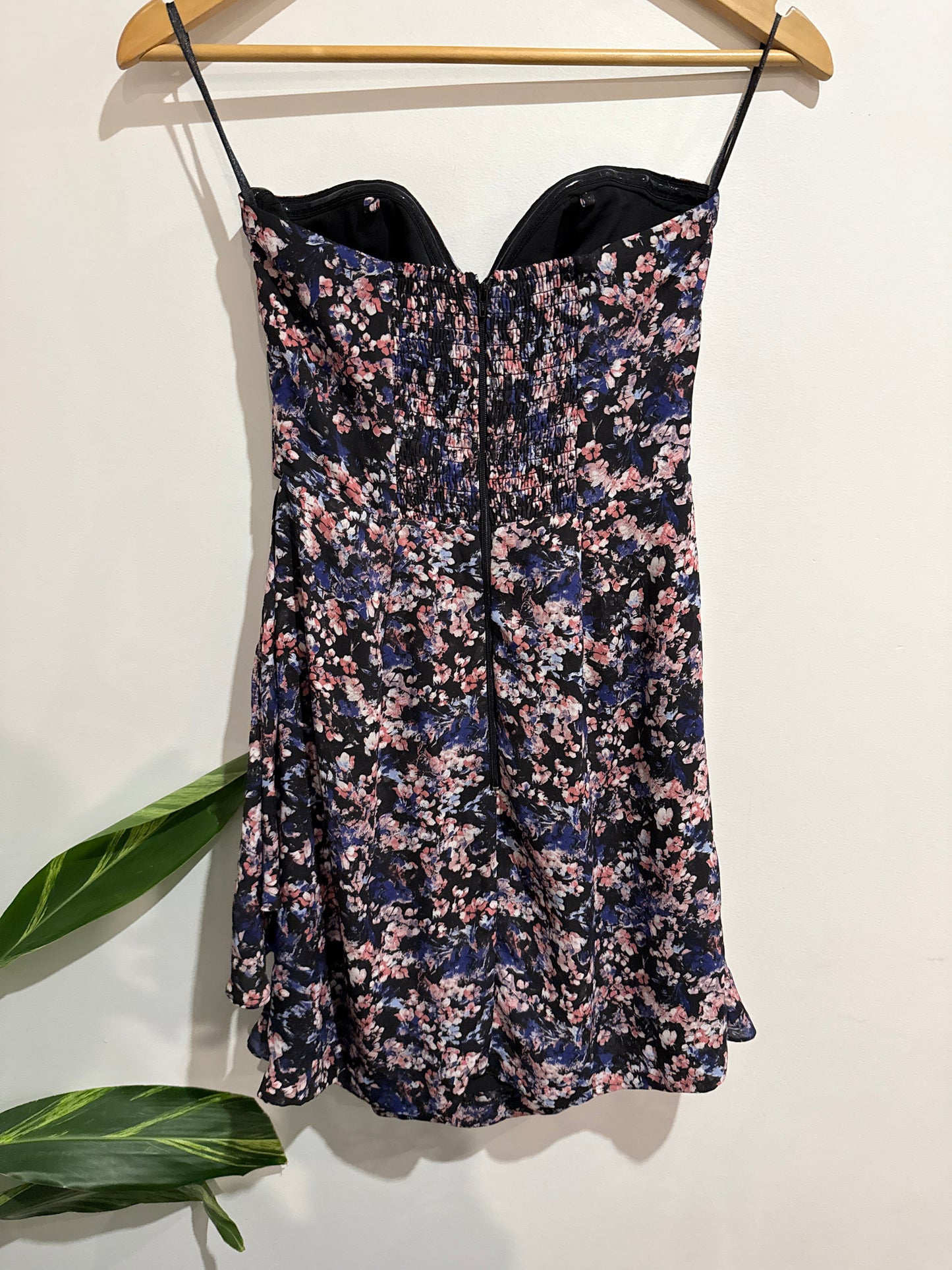 Max Floral Pattern Strapless Dress Size 6