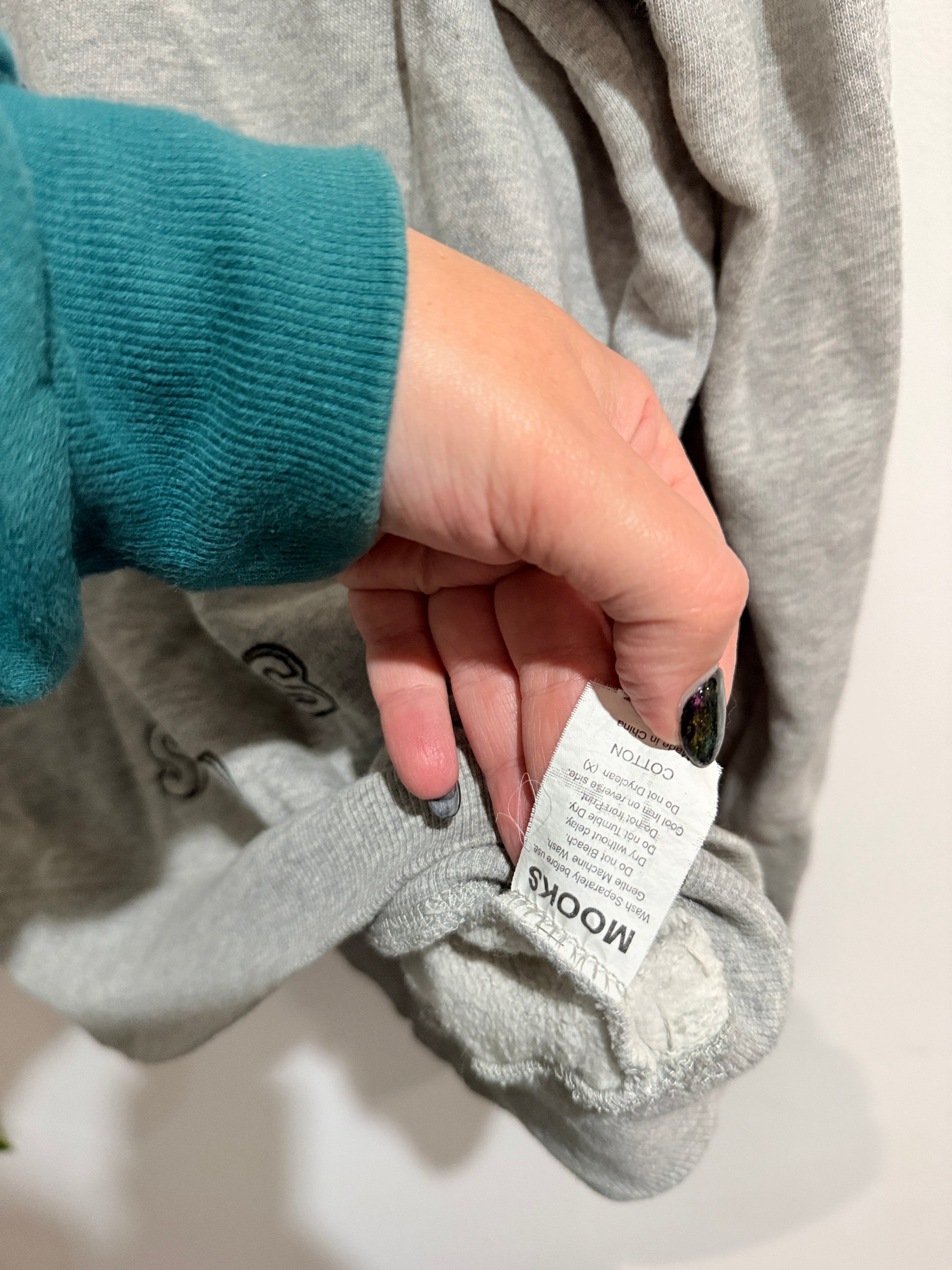 Mooks Pullover Sweatshirt Size 12