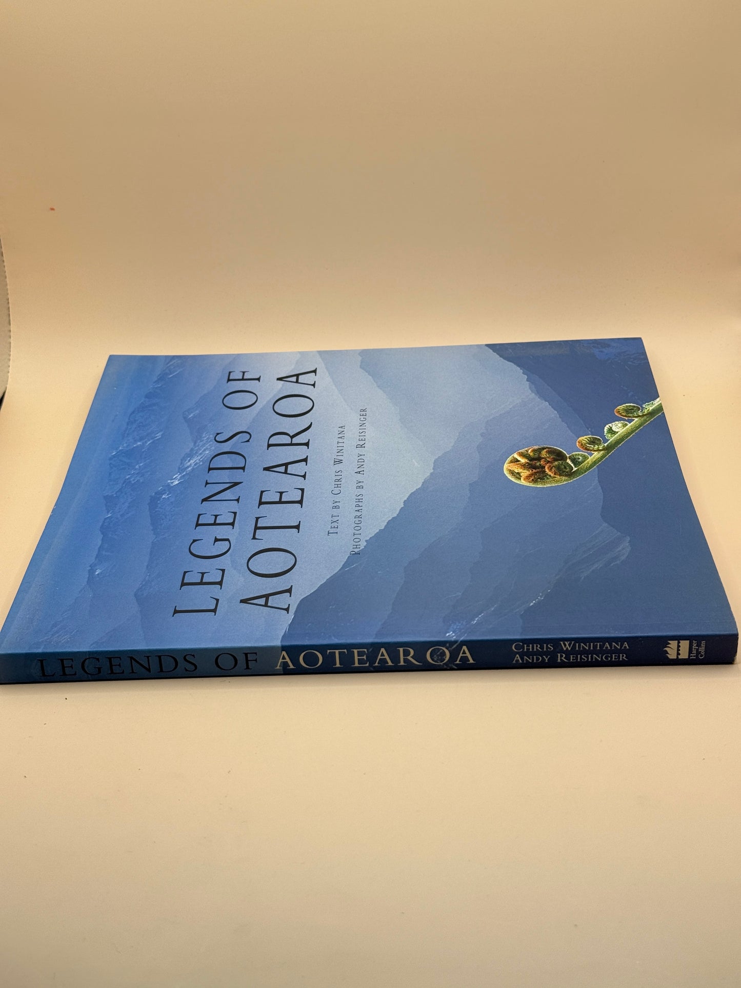 Legends of Aotearoa by Chris Winitana & Andy Reisinger