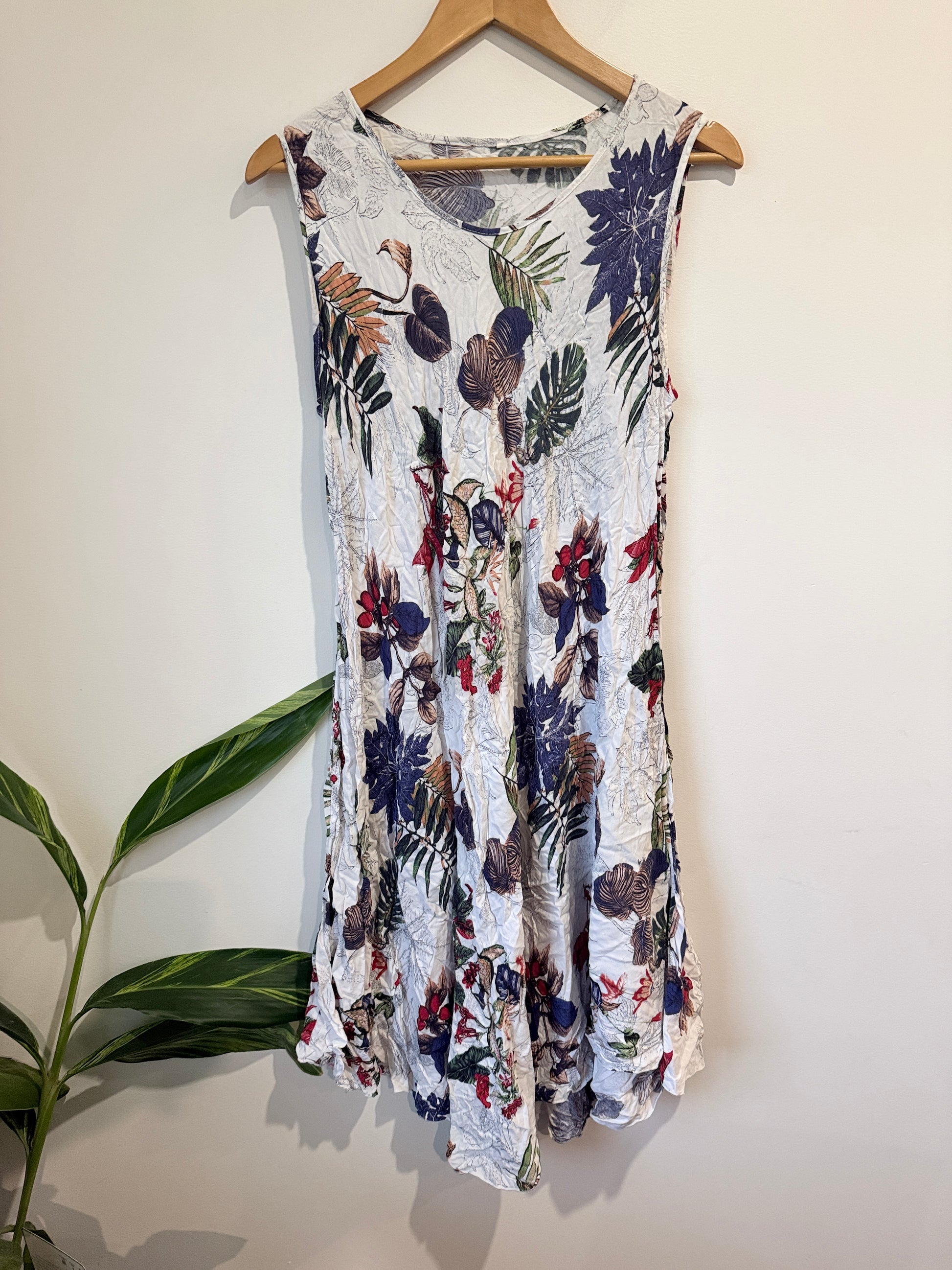 Floral Print Dress Size U/Arm to U/Arm 49cm