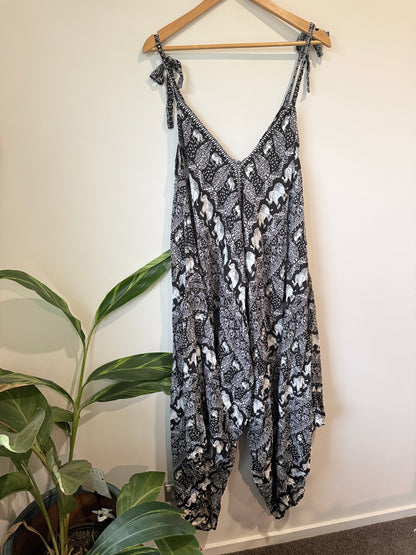 Dewi Indah Collection Bohemian Harem Jumpsuit Size U/Arm to U/Arm 56cm
