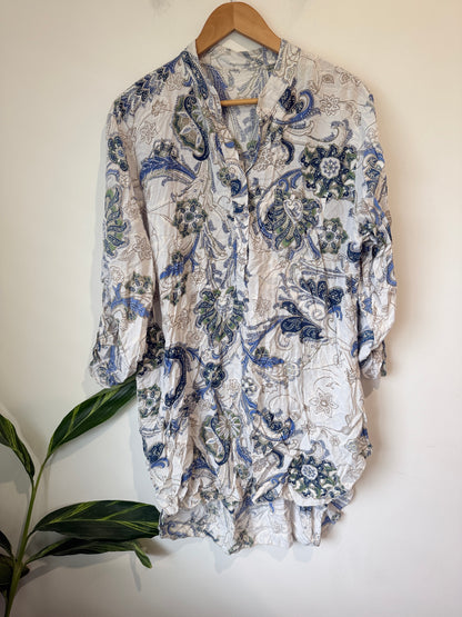 Brand Unknown Paisley Print Tunic-style Blouse Size U/arm to U/Arm 63cm