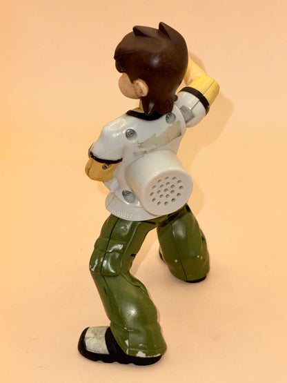 Bandai 2006 Ben 10 Action Pose Ben Tennyson Figure with Omnitrix – Bandai 2006