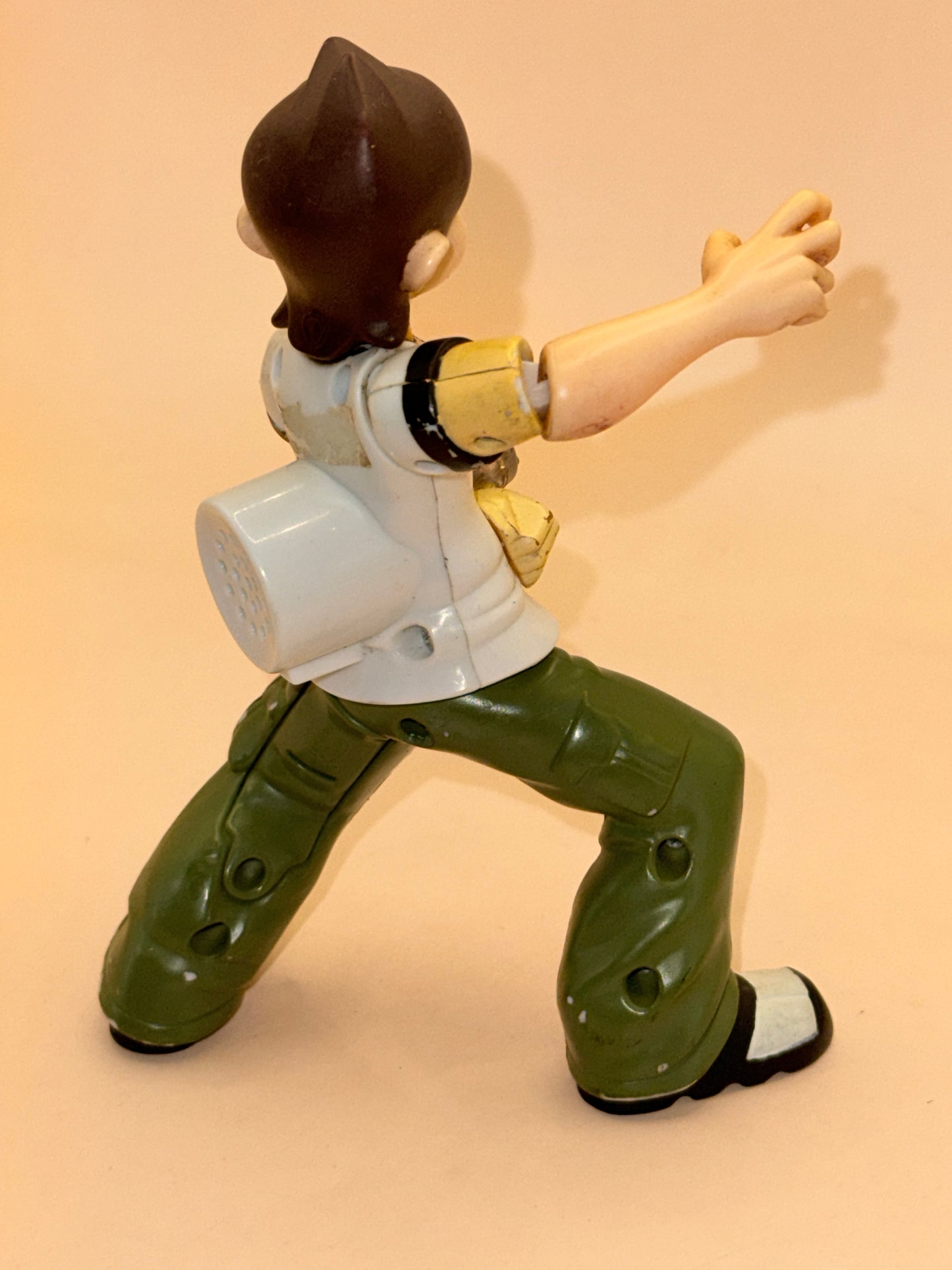 Bandai 2006 Ben 10 Action Pose Ben Tennyson Figure with Omnitrix – Bandai 2006