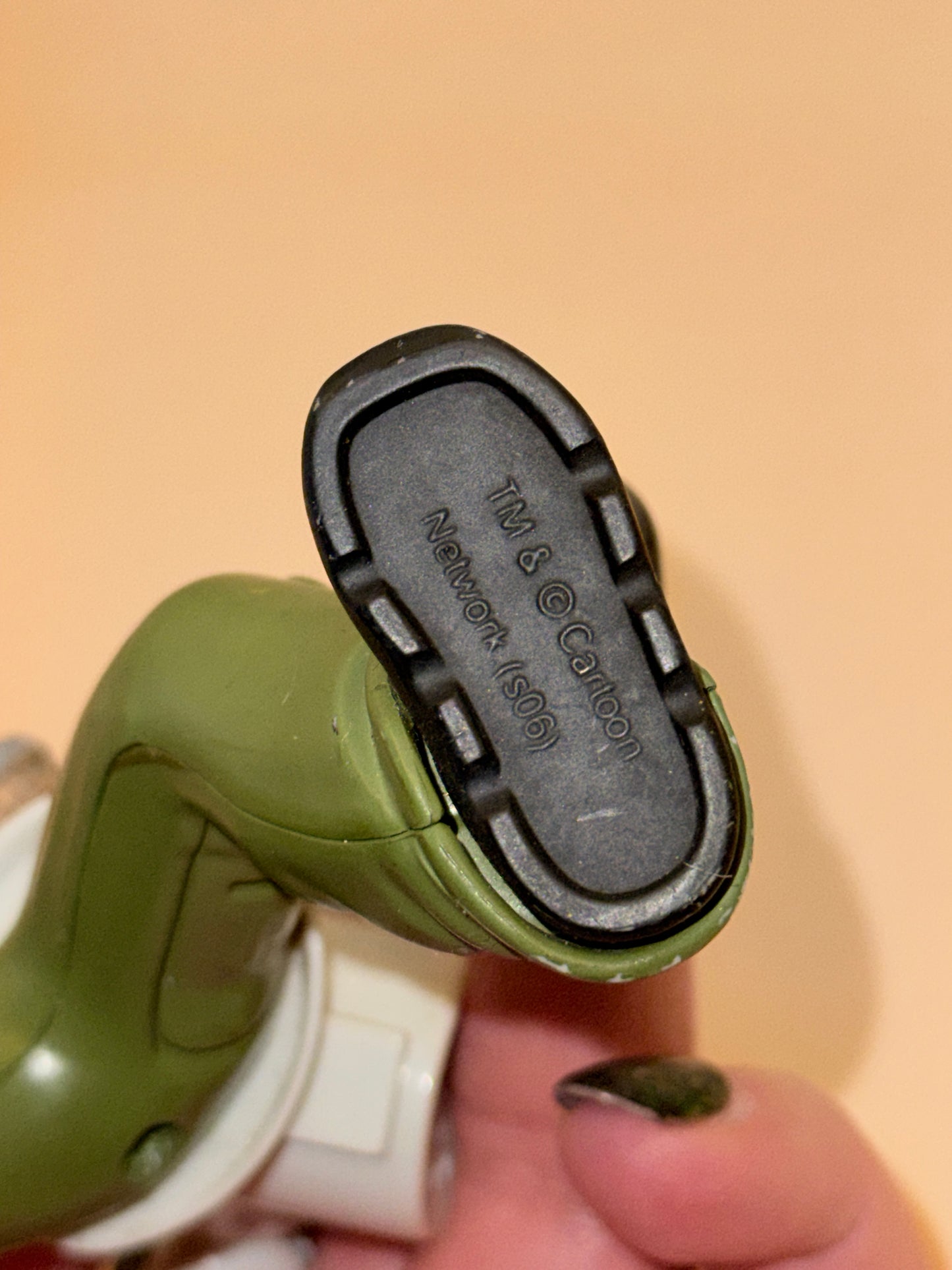 Bandai 2006 Ben 10 Action Pose Ben Tennyson Figure with Omnitrix – Bandai 2006