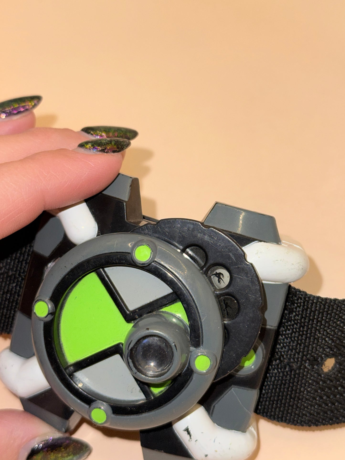 Bandai 2006 Ben 10 Omnitrix Wrist Viewfinder by Bandai
