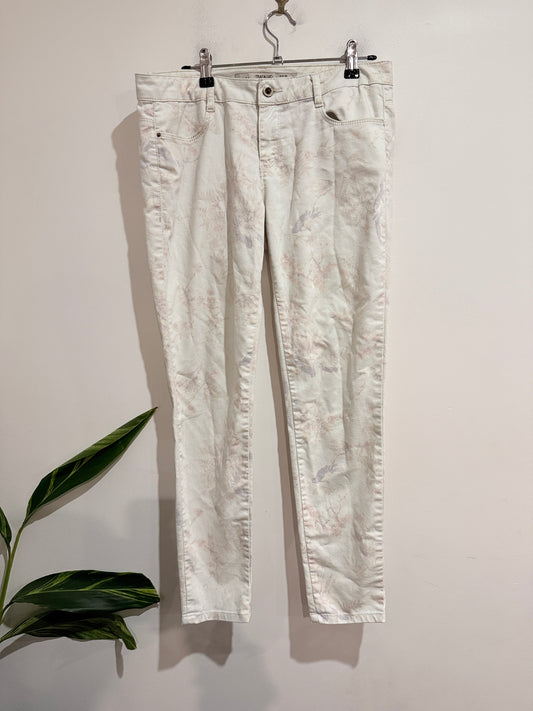 Trafaluc Subtle Pattern Skinny Jeans Size 40