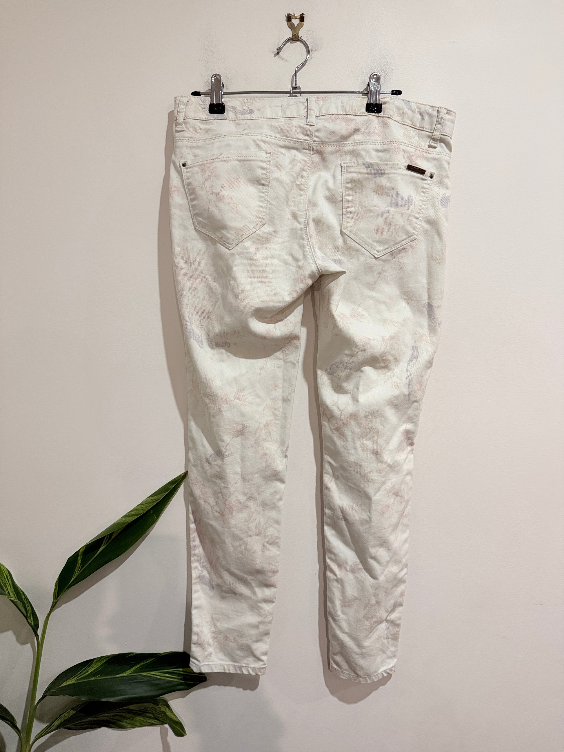 Trafaluc Subtle Pattern Skinny Jeans Size 40