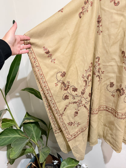 Kasrimiri Sozni Shawl