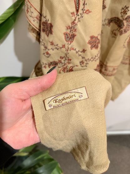 Kasrimiri Sozni Shawl