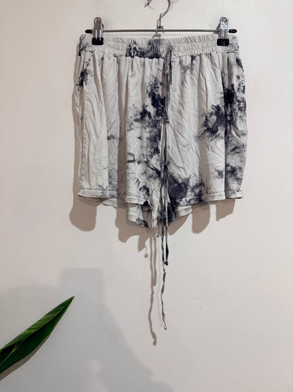 Shein Tie-dye Shorts Size L/12