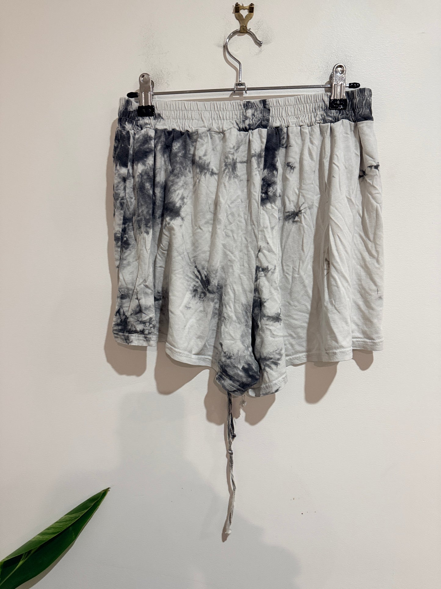 Shein Tie-dye Shorts Size L/12
