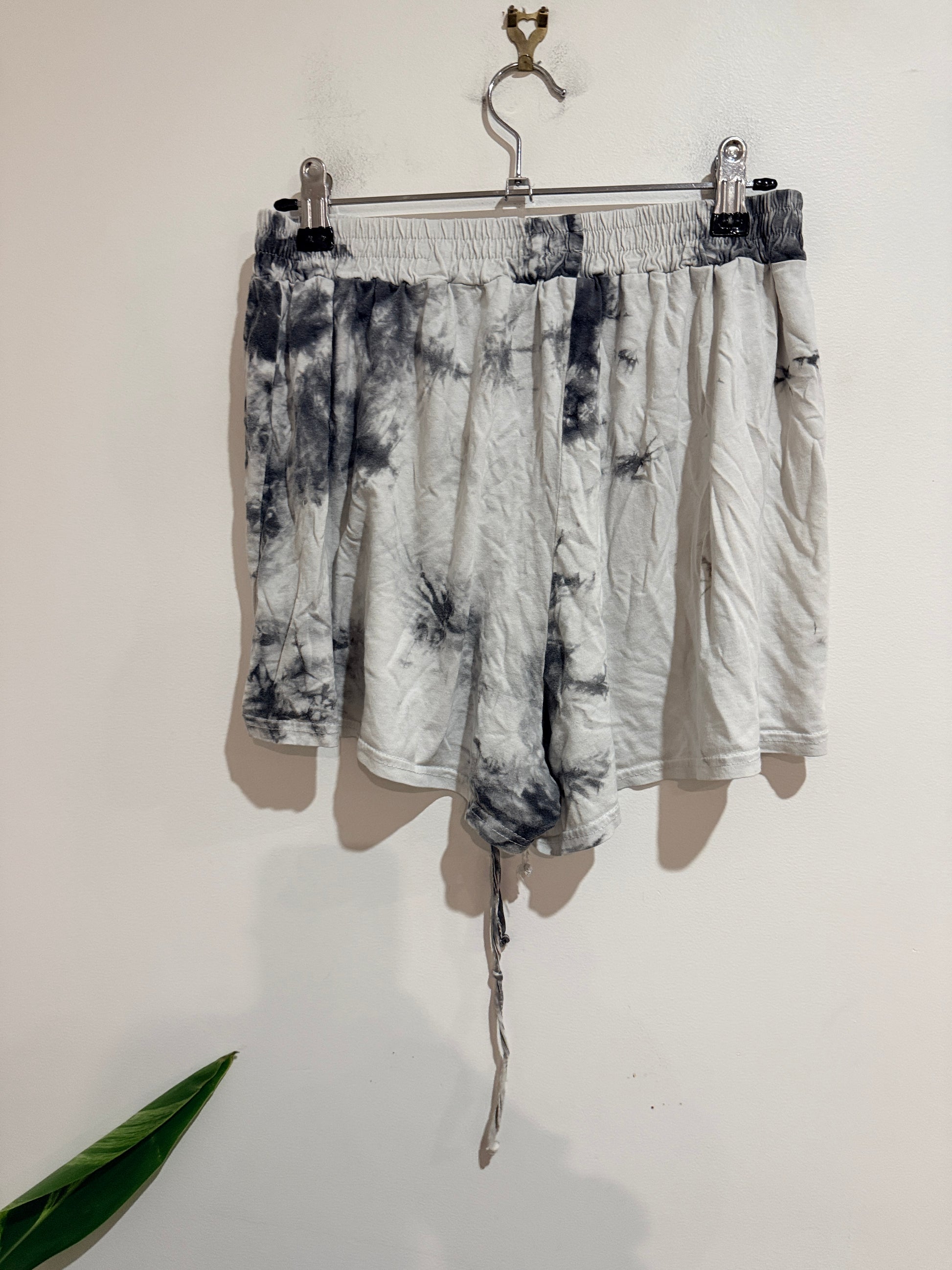 Shein Tie-dye Shorts Size L/12