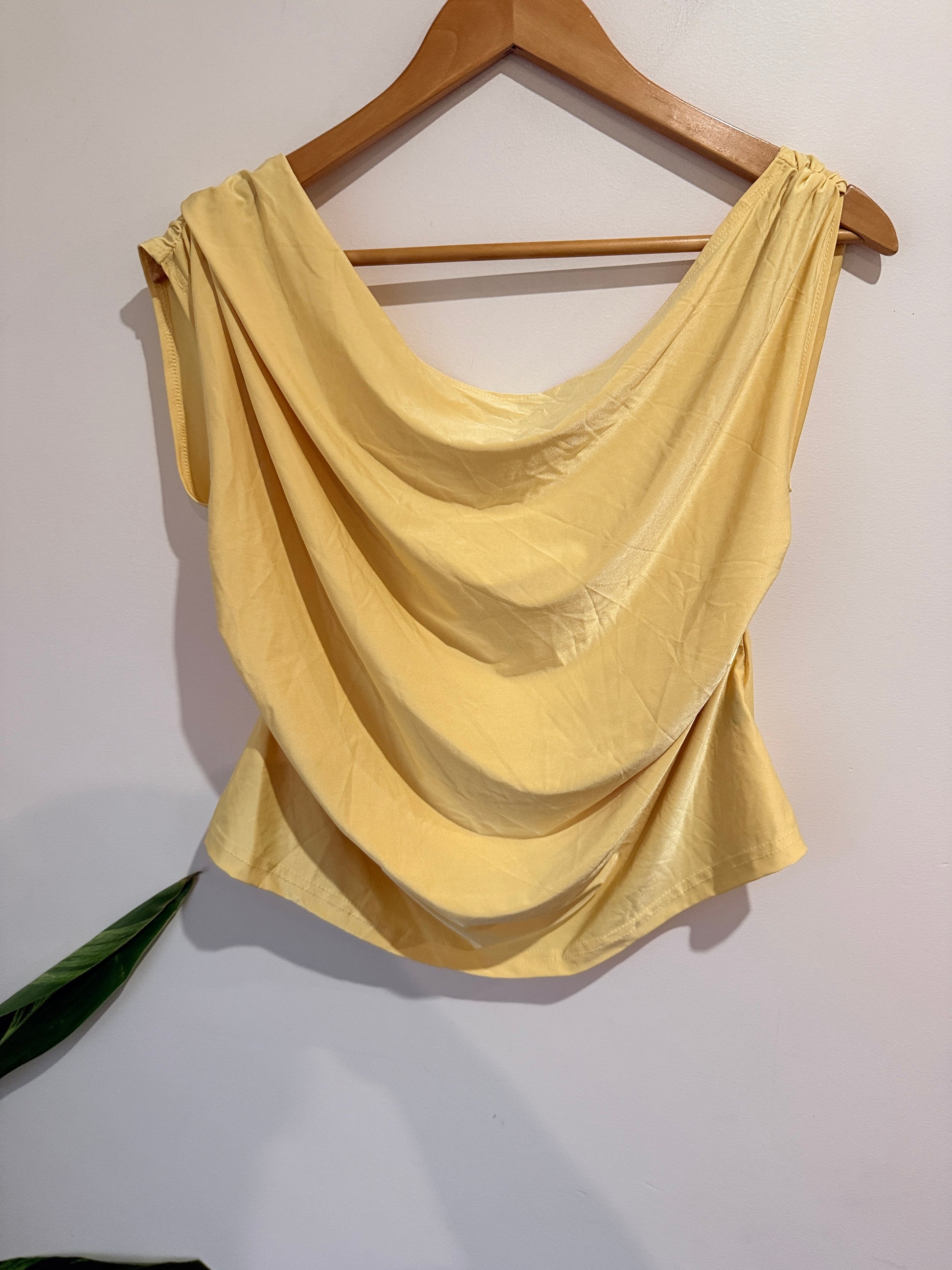 Shein Sleeveless Cowl-neck Top Size 1XL