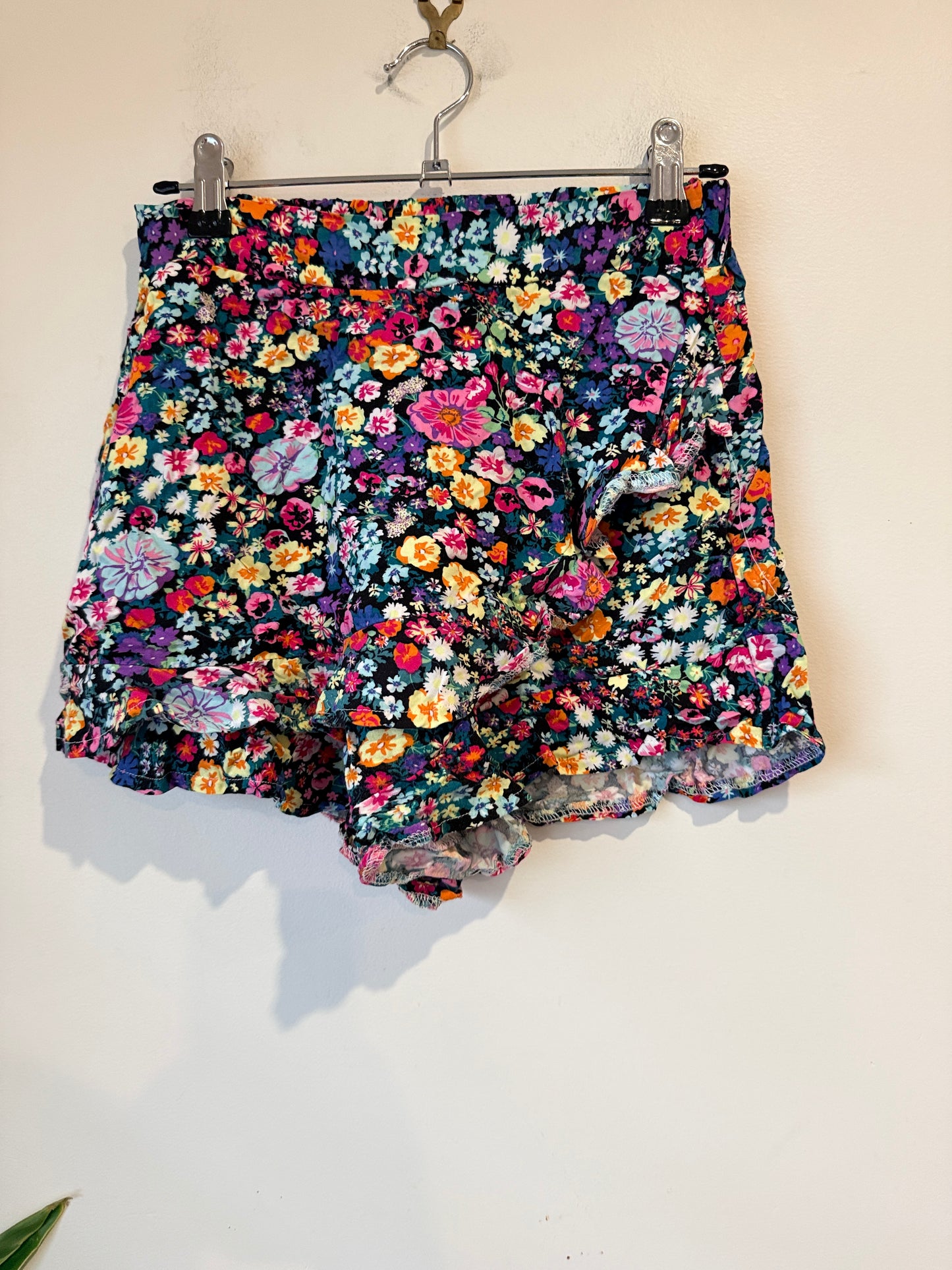 Miss Mango Floral Print Mini Skirt Size 14