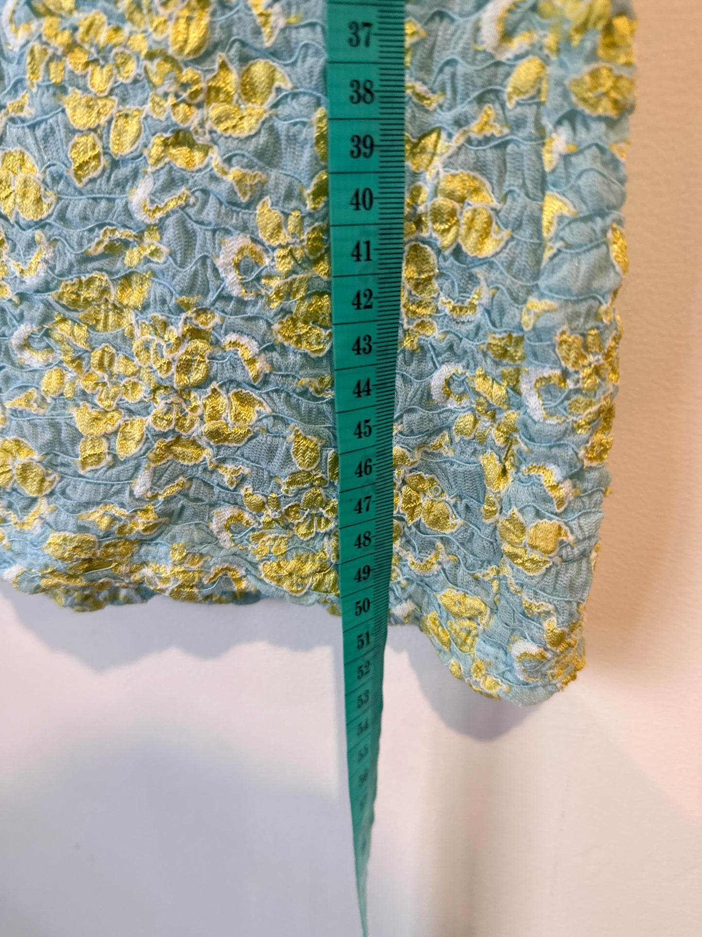 Bisou Floral Print Tank Top Size L | U/Arm to U/Arm 47cm | L 51cm