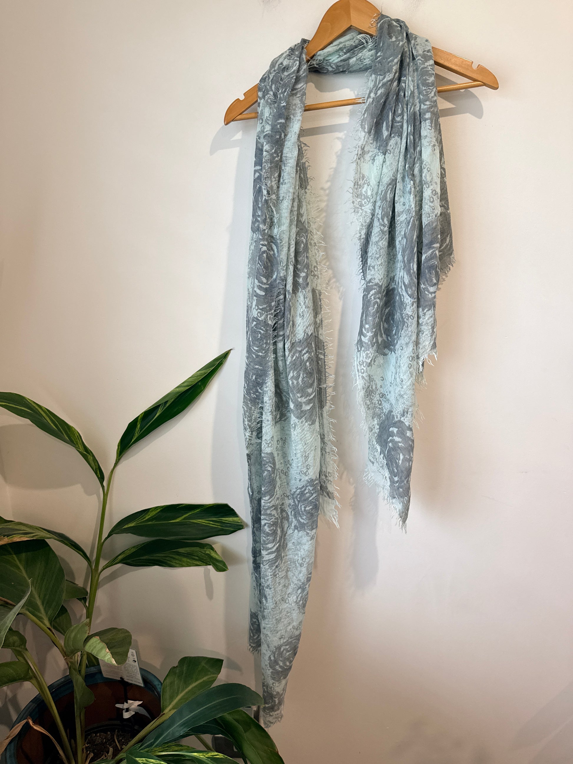 Modal Scarf