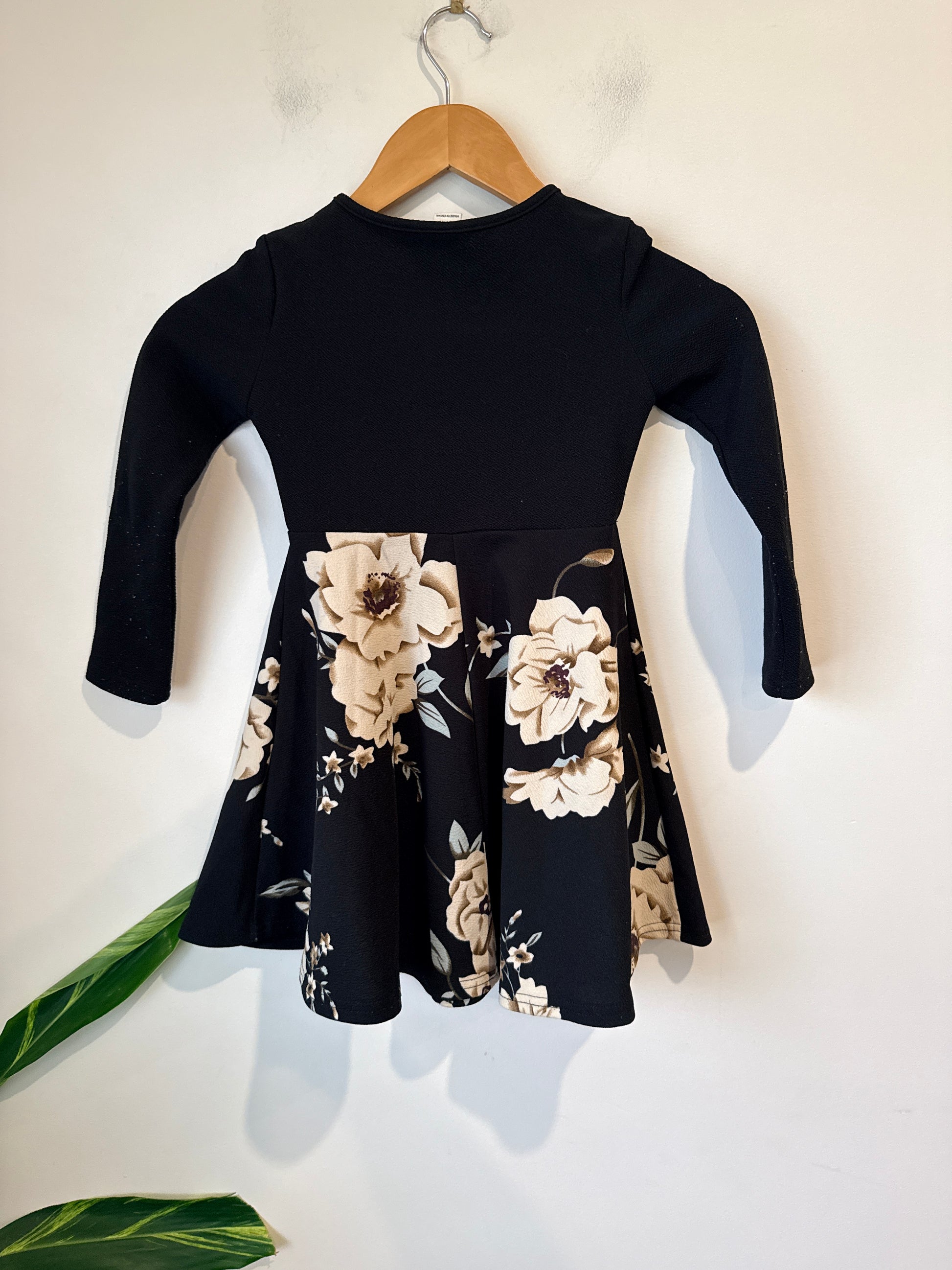 Shein Long-sleeve Dress (Kids) Size 122