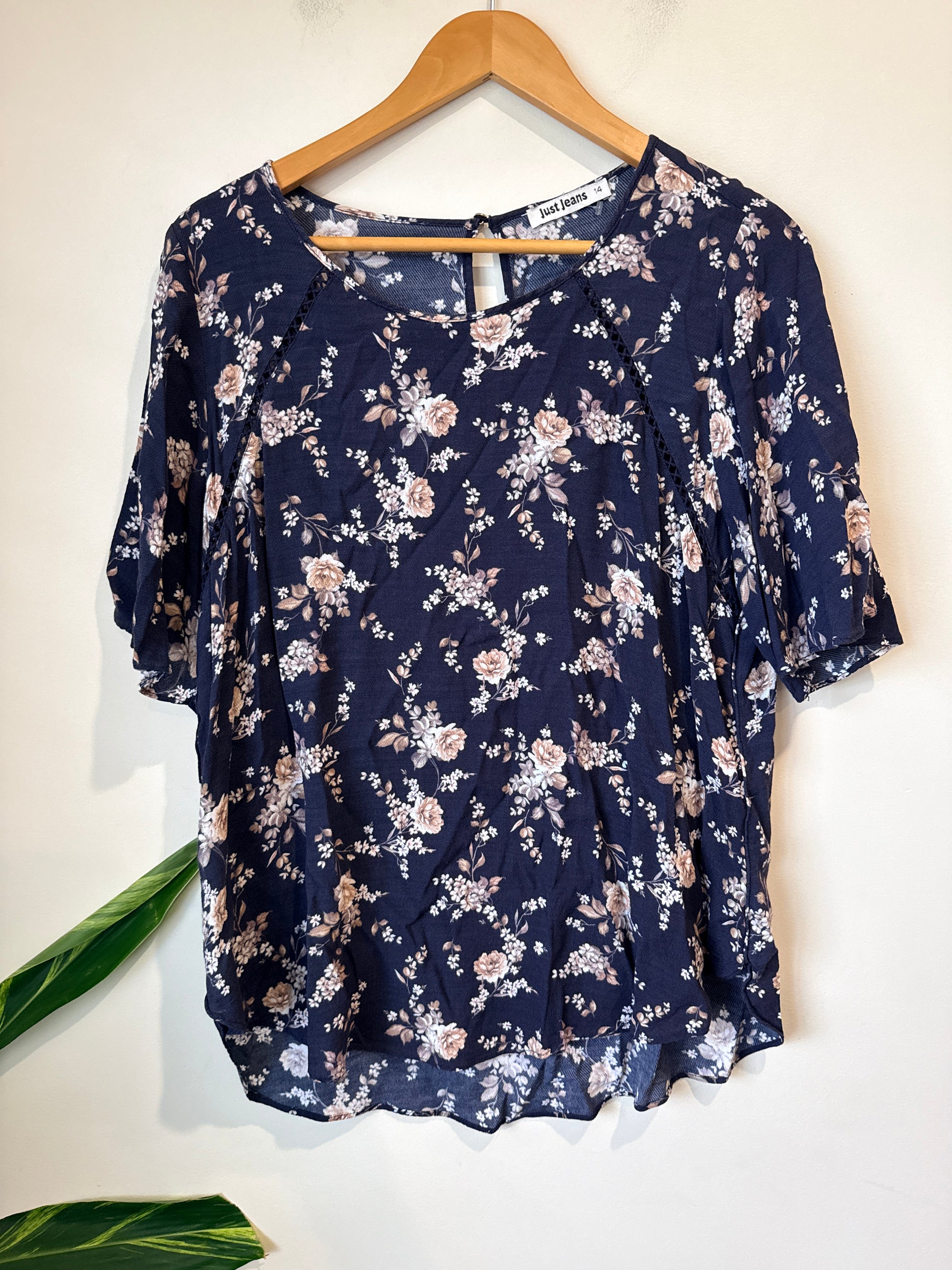 Just Jeans Floral Top Size 14