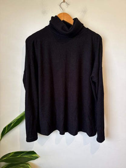 H & H Turtleneck Long-sleeve Knit Top Size 12