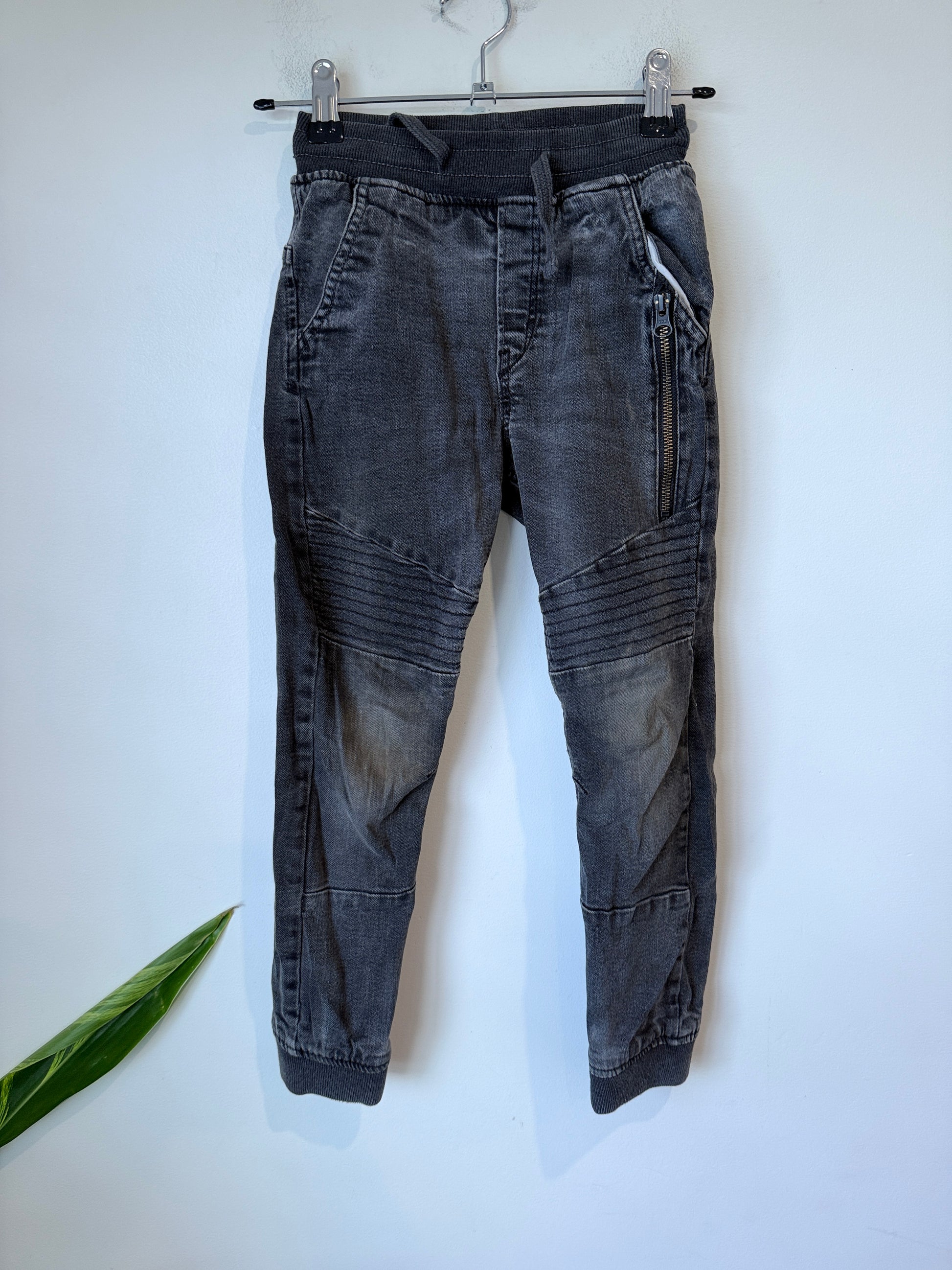 H & M Jogger Jeans Size 122