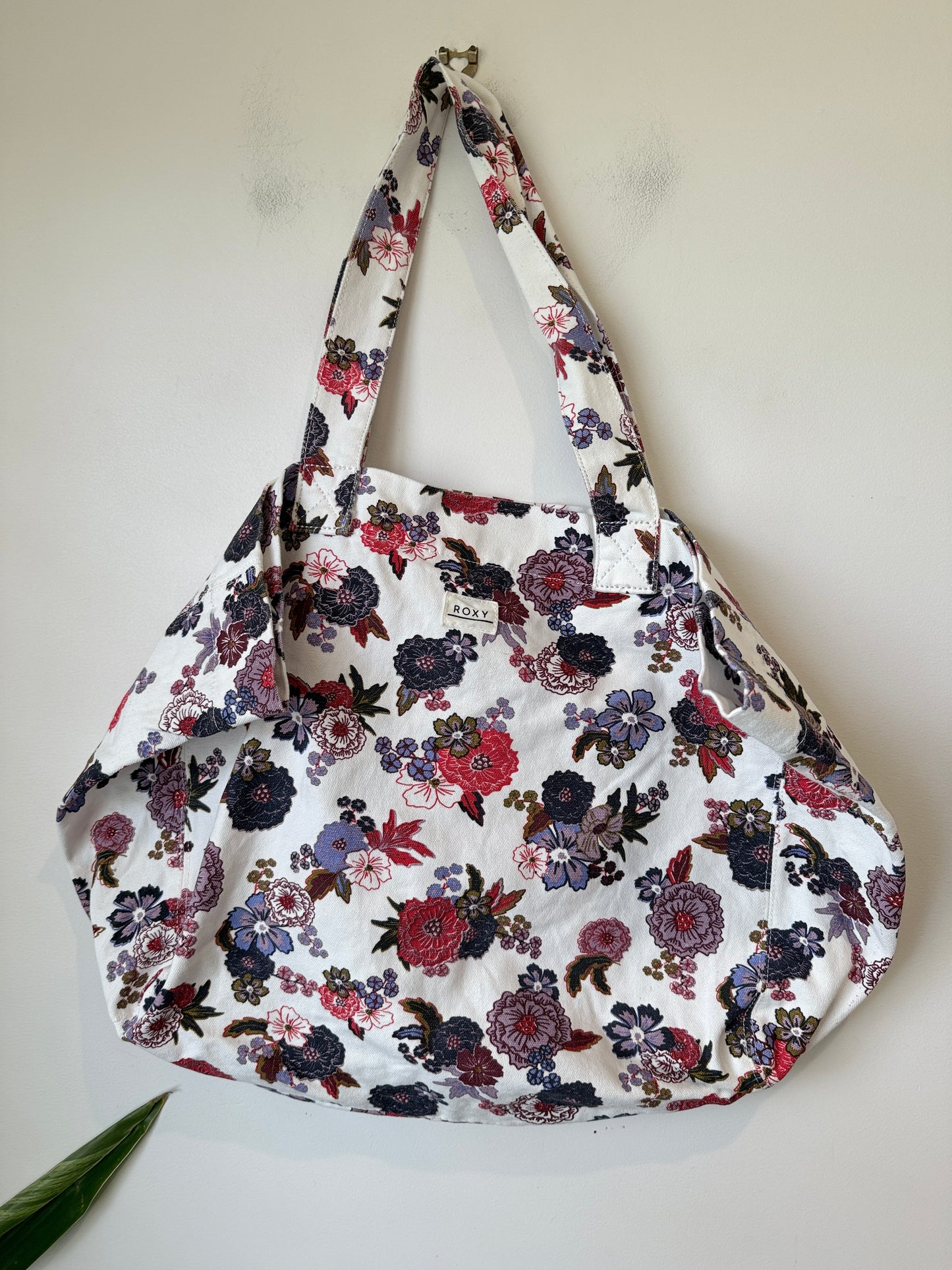 Roxy Floral Canvas Tote Bag – White Multi