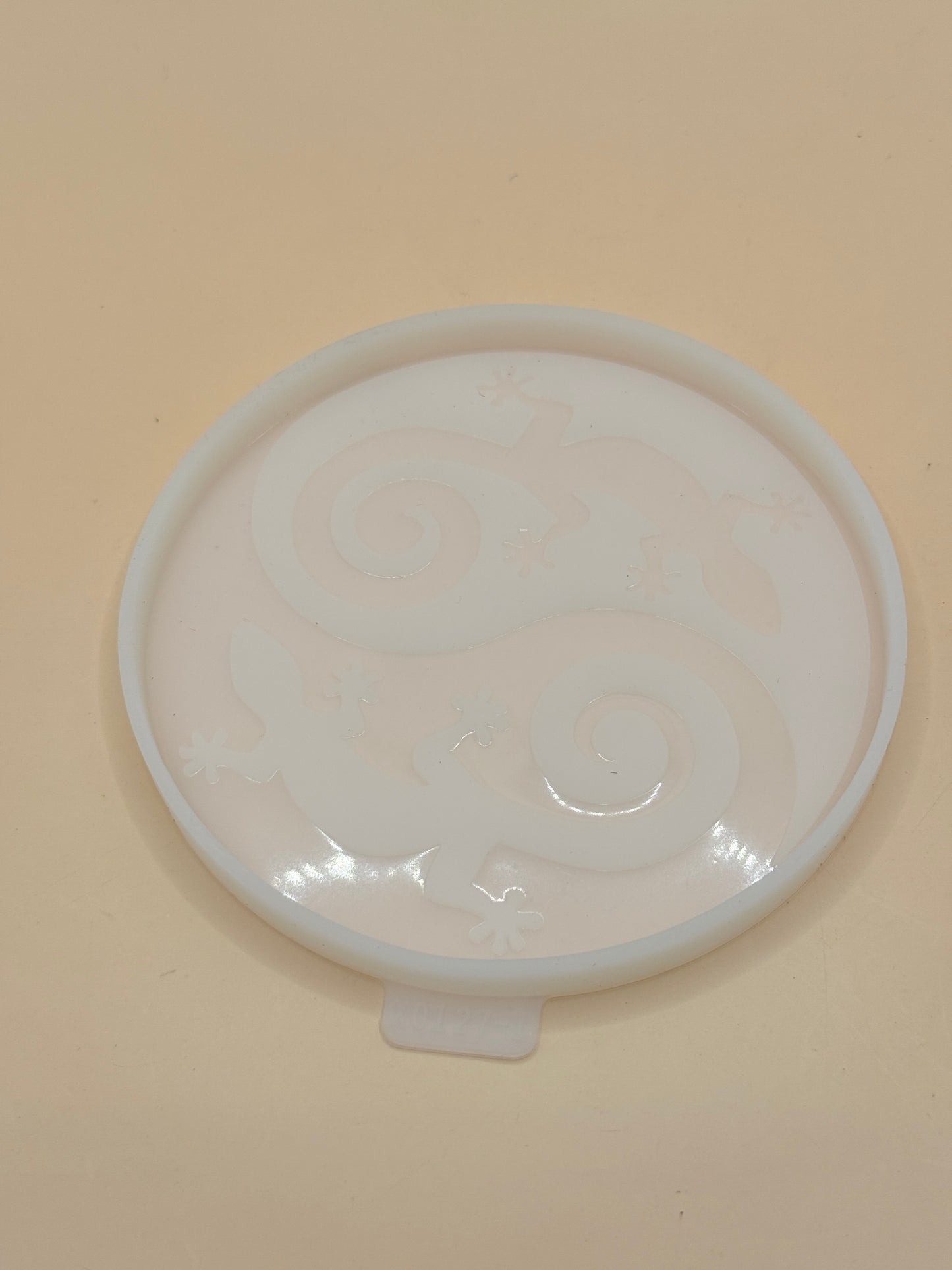 Silicone Gecko Resin Mold – Round Coaster