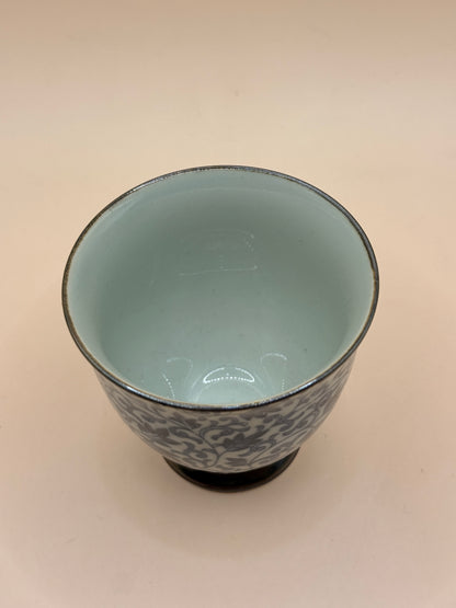Japanese Porcelain Tea Cup – Blue Floral Vine Pattern