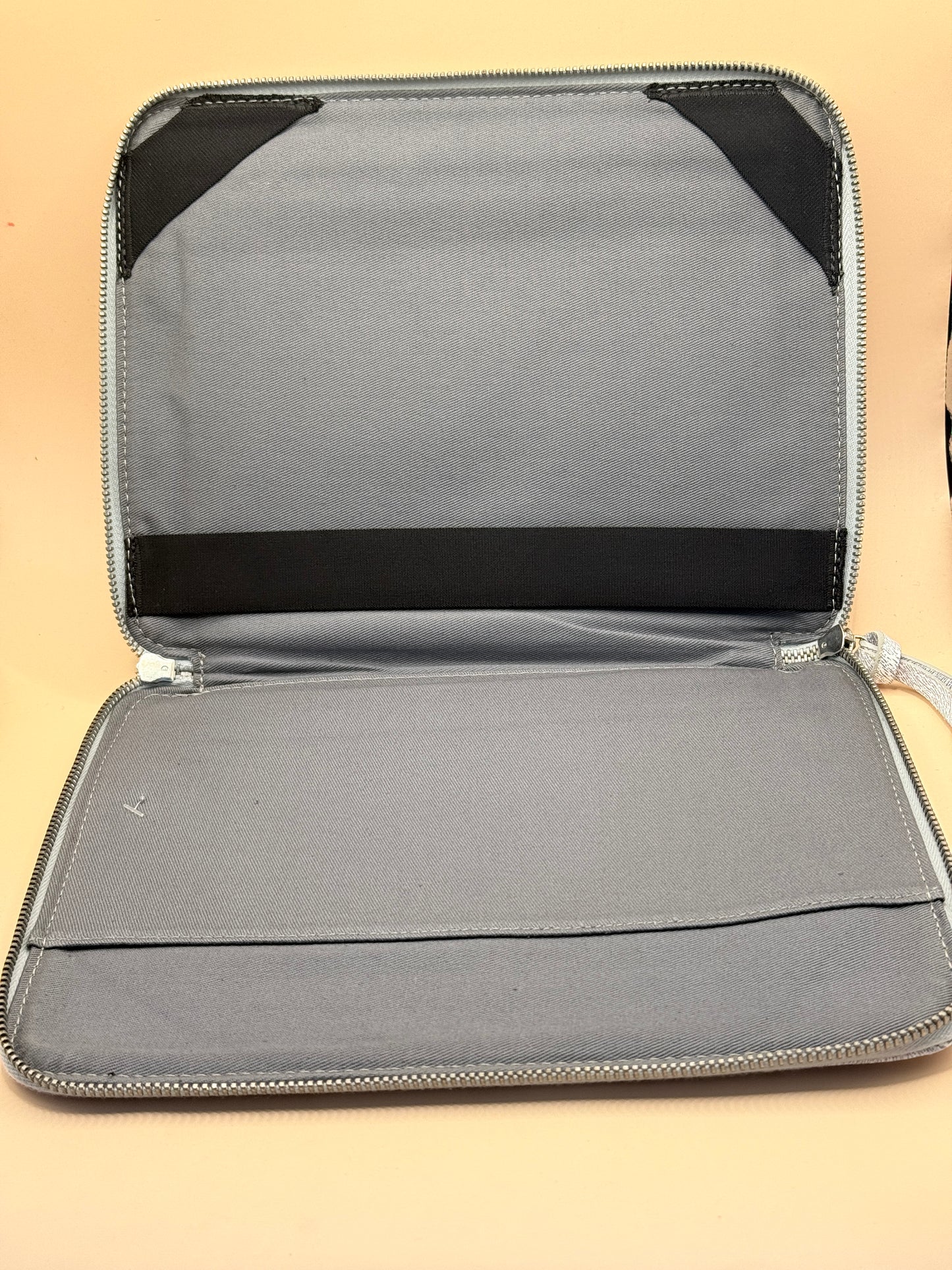 Grey Textured 12” Zip-Around Tablet / Laptop Sleeve Case
