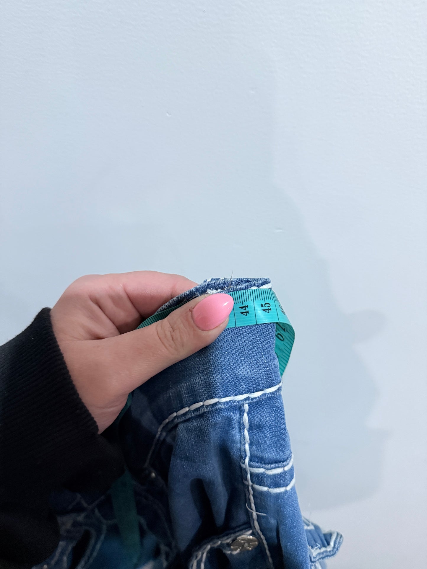 True Religion Distressed Denim Pants Size 32 | Waist 90cm