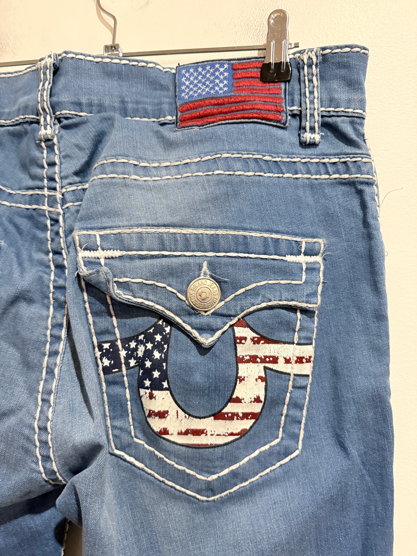 True Religion Distressed Denim Pants Size 32 | Waist 90cm