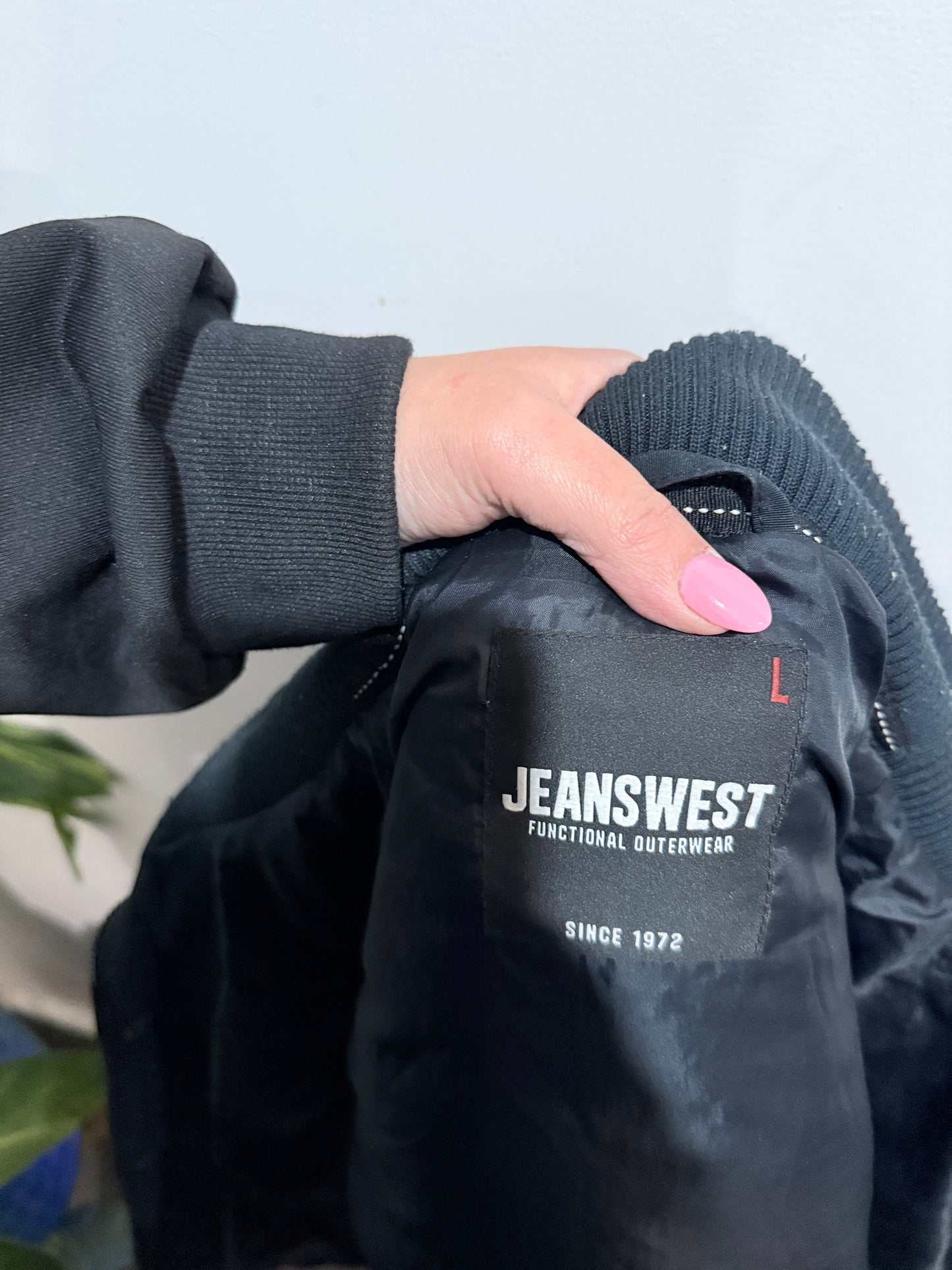 Jeanswest Hooded Puffer Jacket Size L