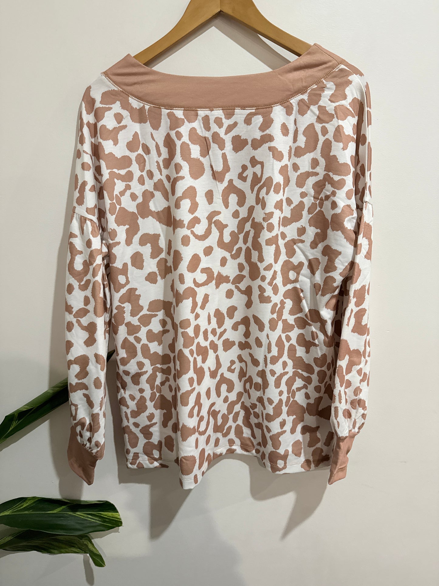 Brand Unknown Maddi Oversized Top Size L | U/Arm to U/Arm 59cm