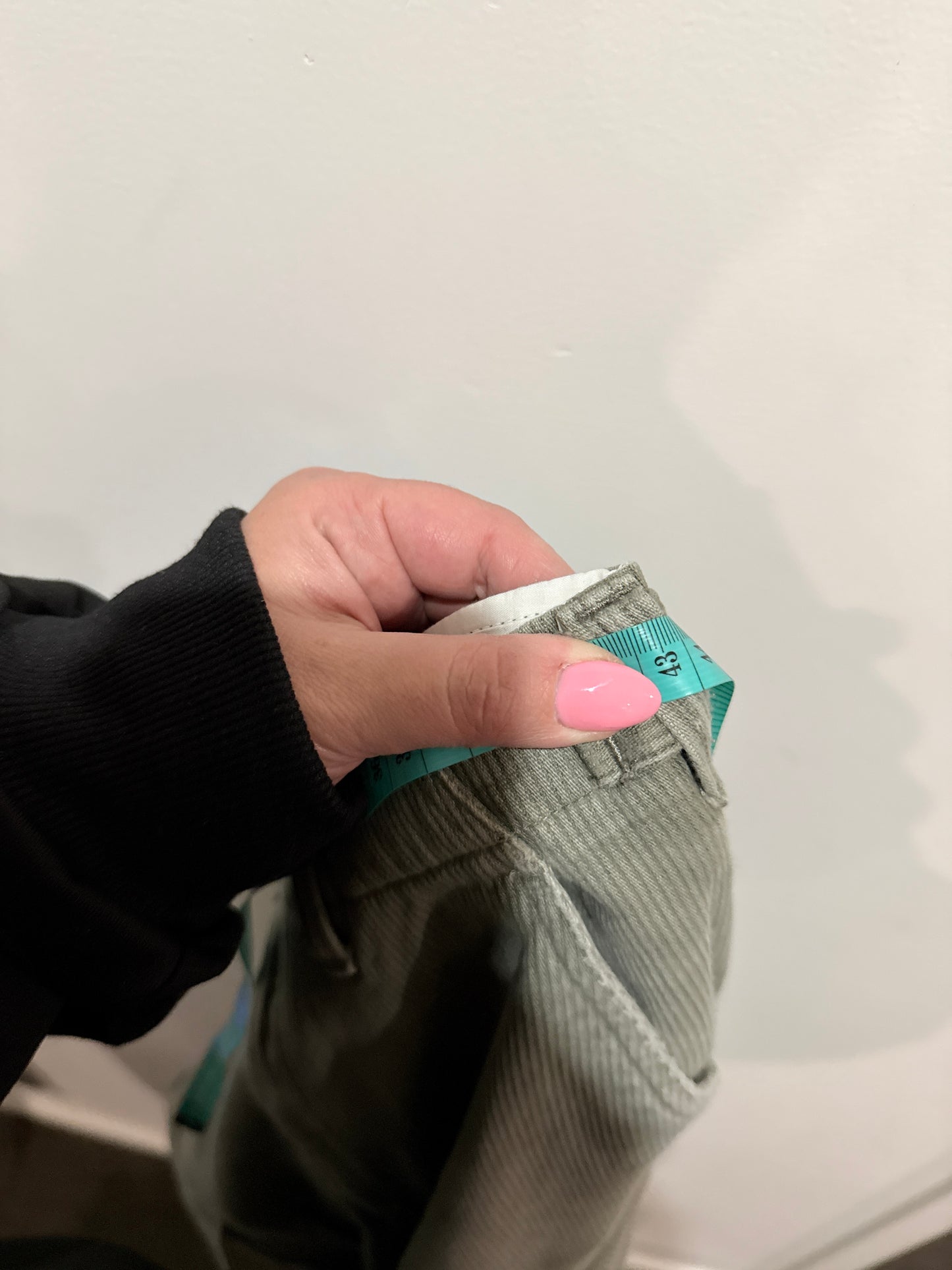 Giordano Corduroy Cargo Pants Size W-31 | L-33 | Waist 86cm