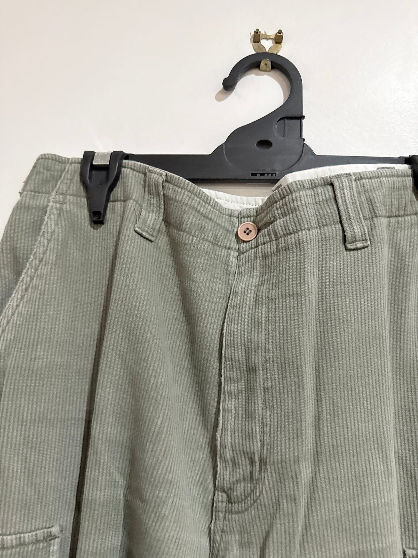 Giordano Corduroy Cargo Pants Size W-31 | L-33 | Waist 86cm