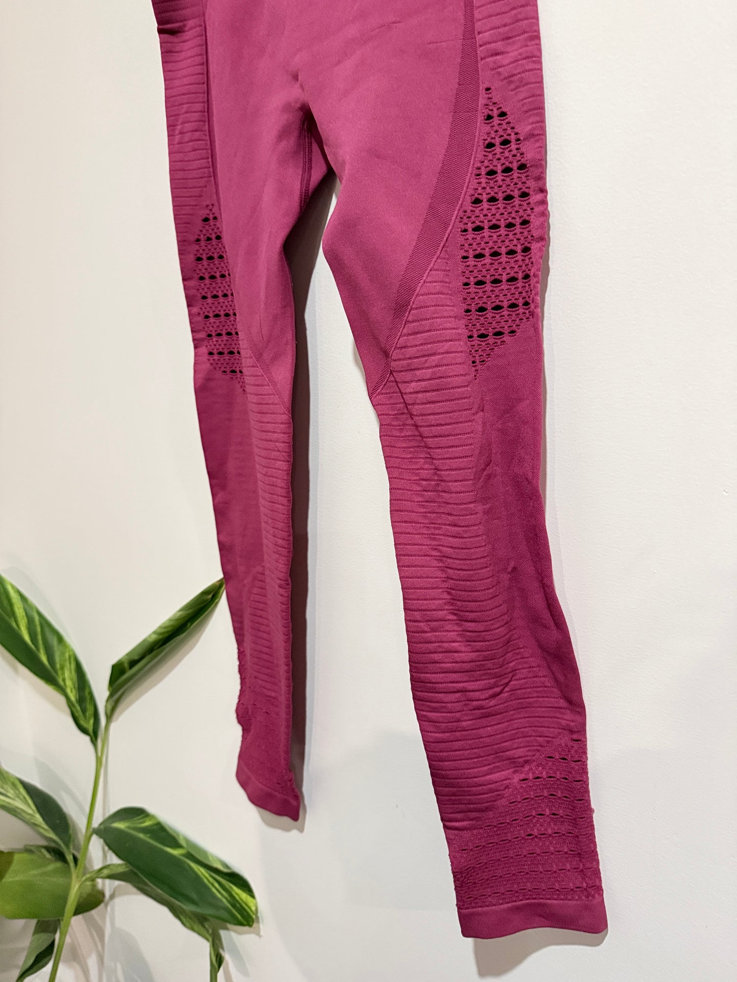 Brand Unknown Seamless Leggings Size S