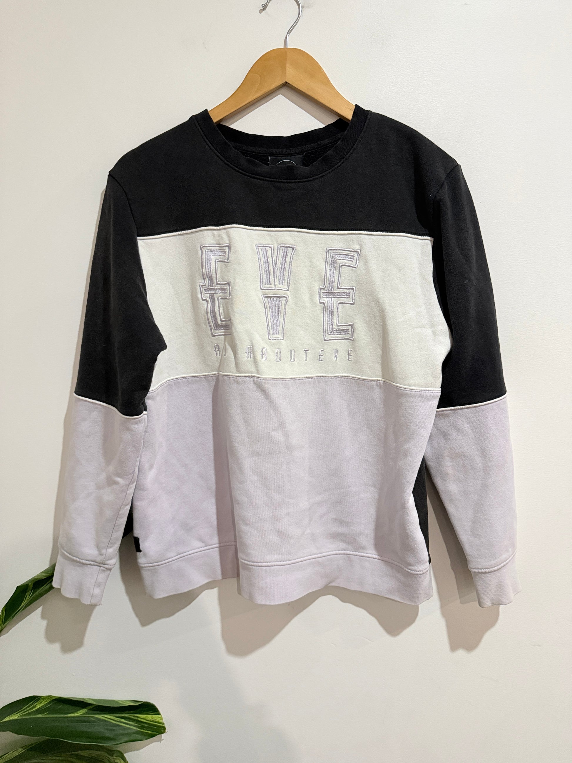 All About Eve Fleece Crewneck Sweatshirt Size 40