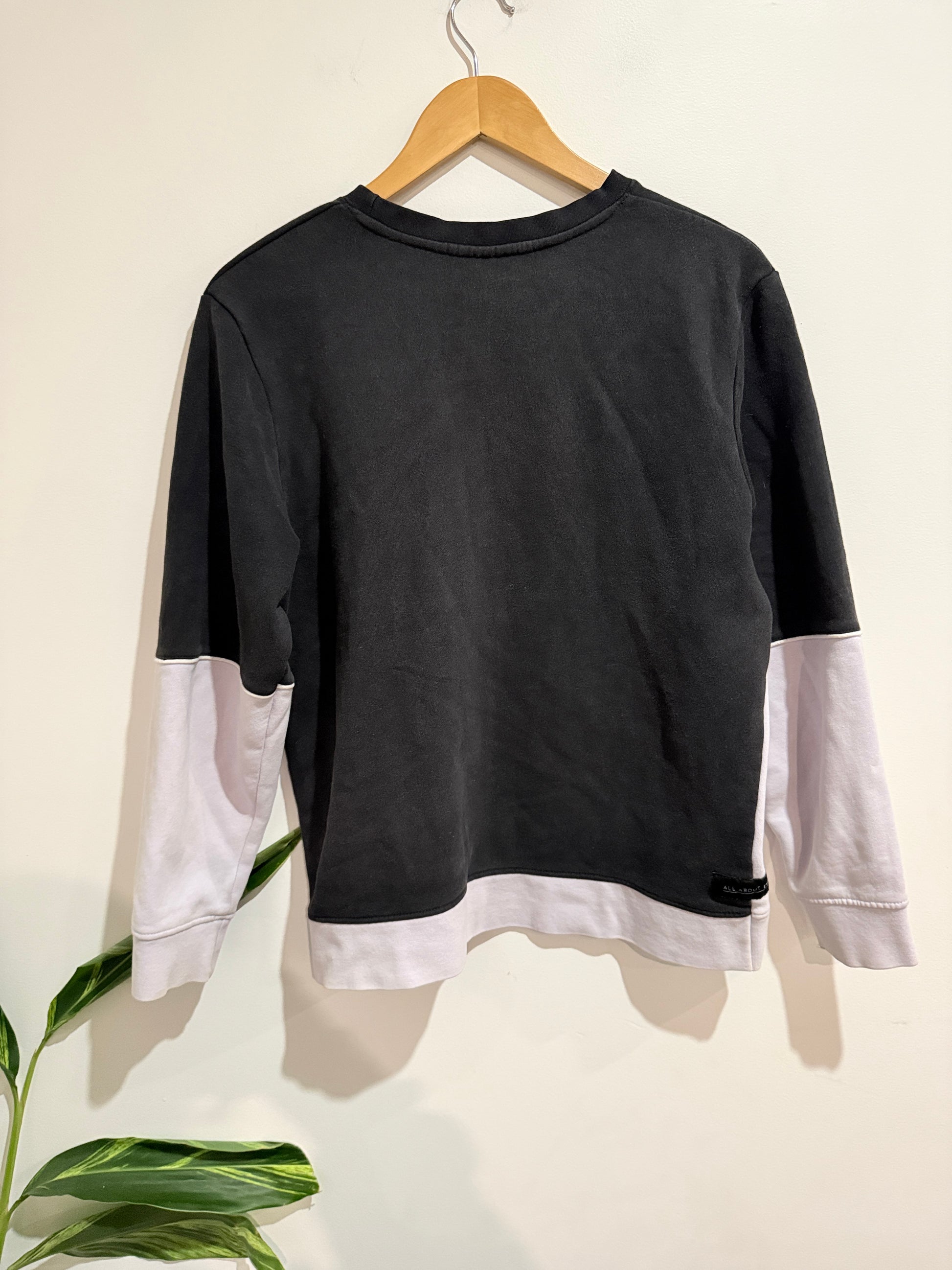 All About Eve Fleece Crewneck Sweatshirt Size 40