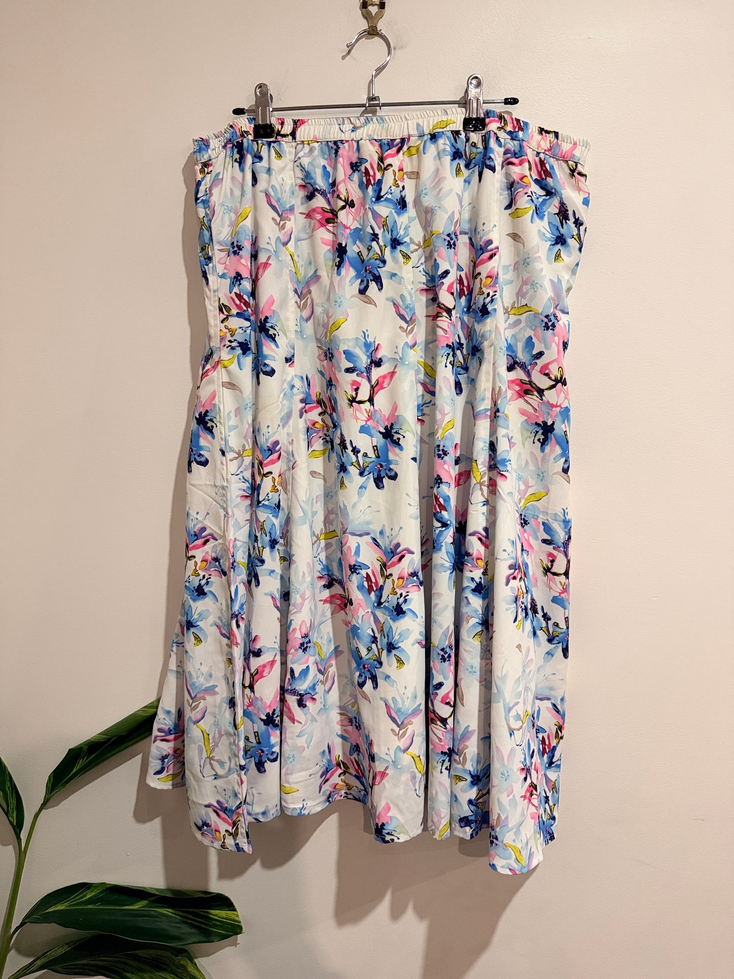 Damart Floral Midi Skirt Size 16
