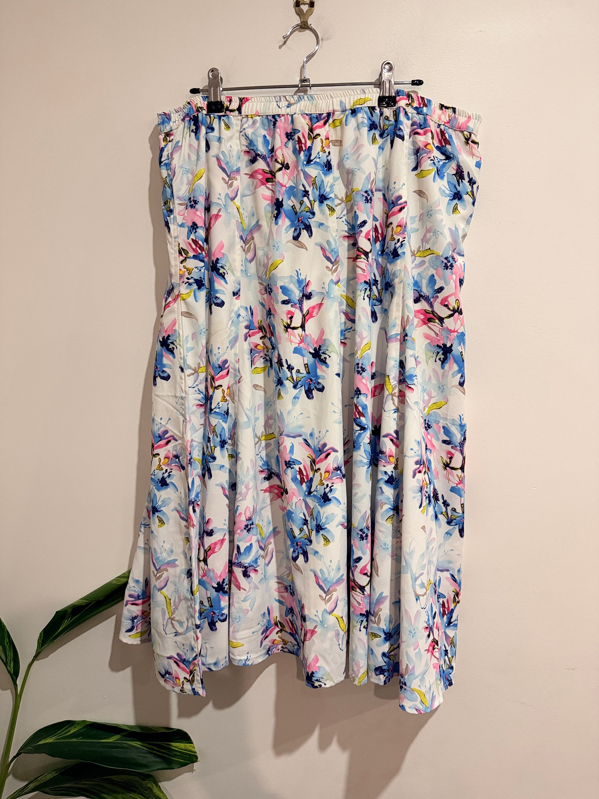 Damart Floral Midi Skirt Size 16