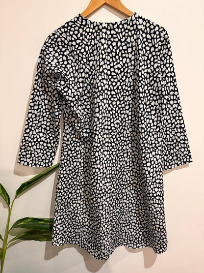 Brand Unknown Long Sleeve Tunic Dress Size U/Arm to U/Arm 55cm