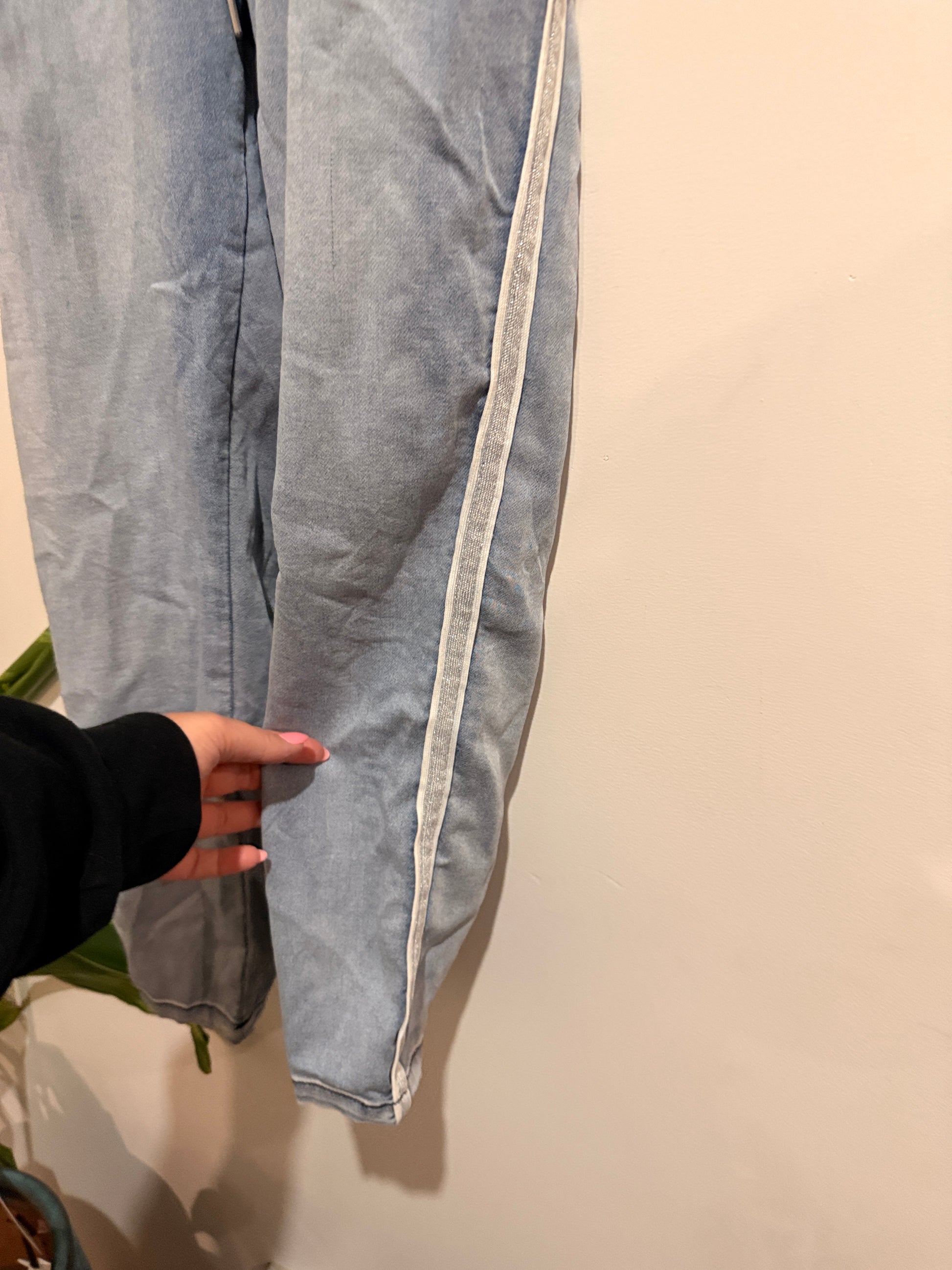 Betty Basics Drawstring Denim Joggers Size 8