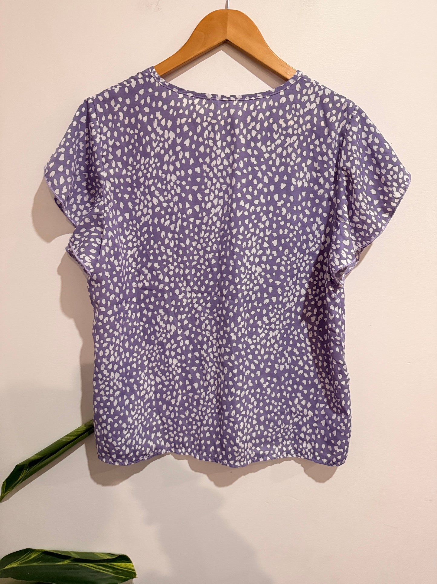 Shein Short-sleeve V-neck Shirt Size L
