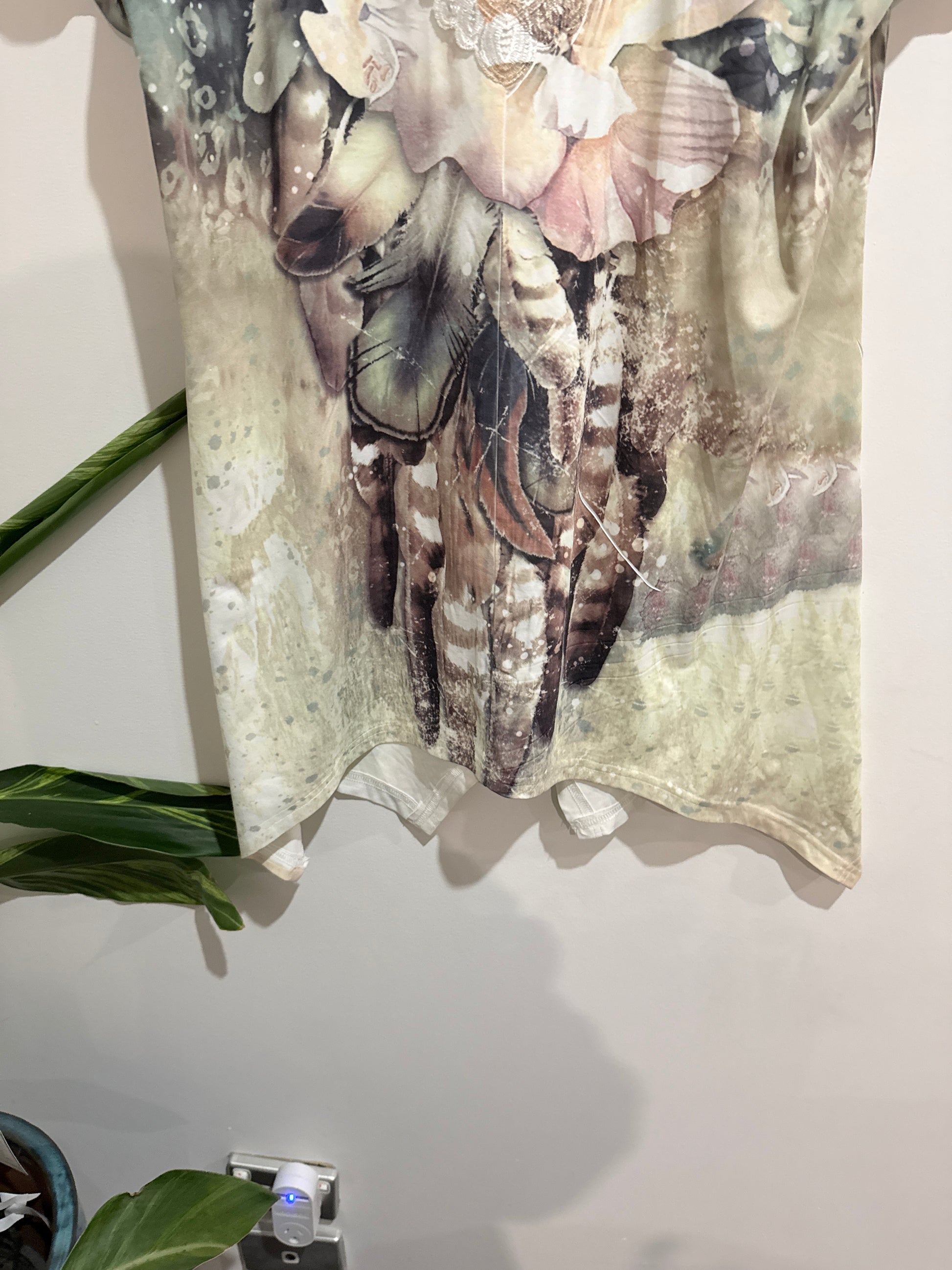 Brand Unknown Floral Print Tunic Top Size U/Arm to U/Arm 56cm
