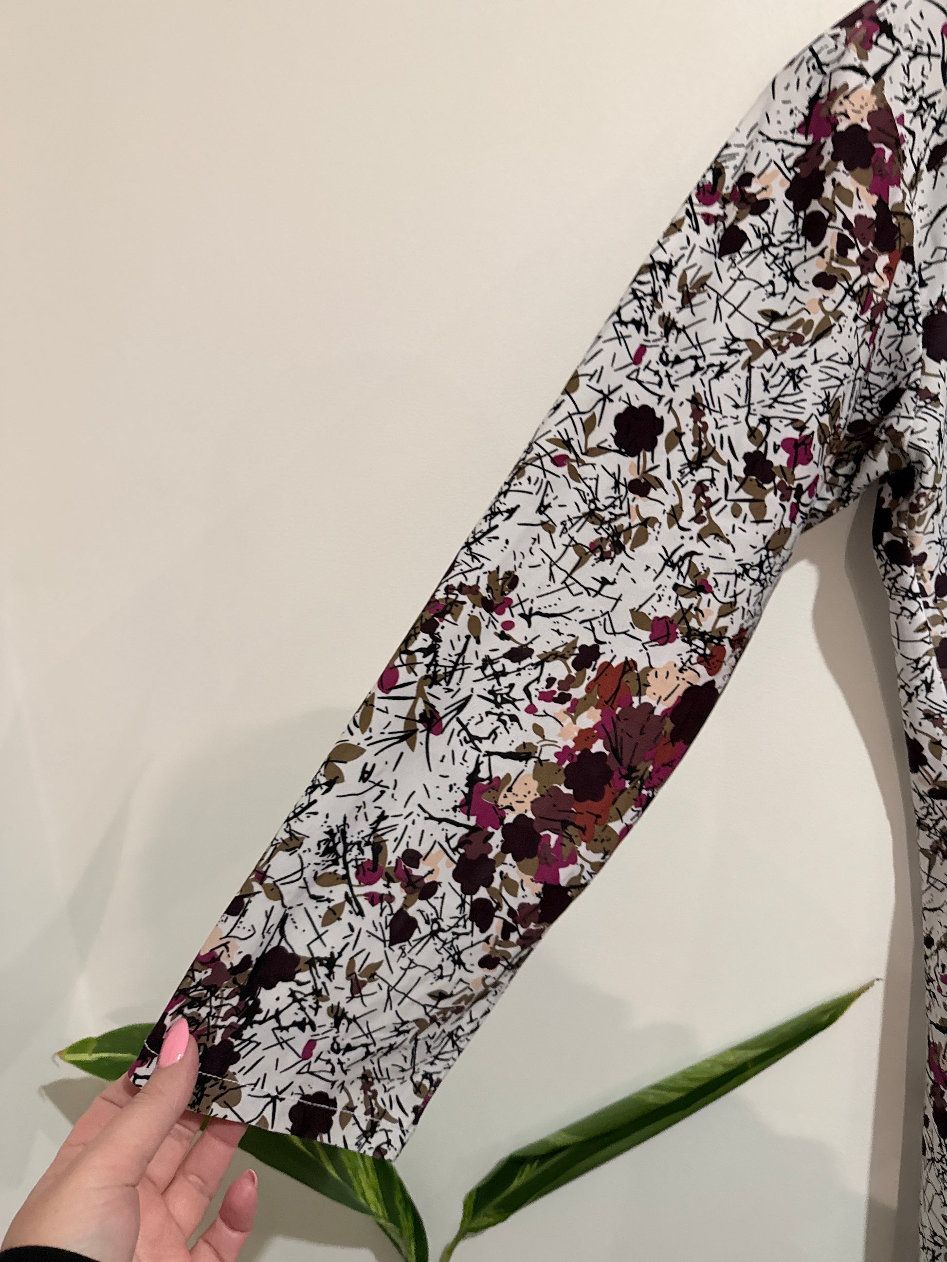 Floral Midi Dress Size U/Arm to U/Arm 48cm