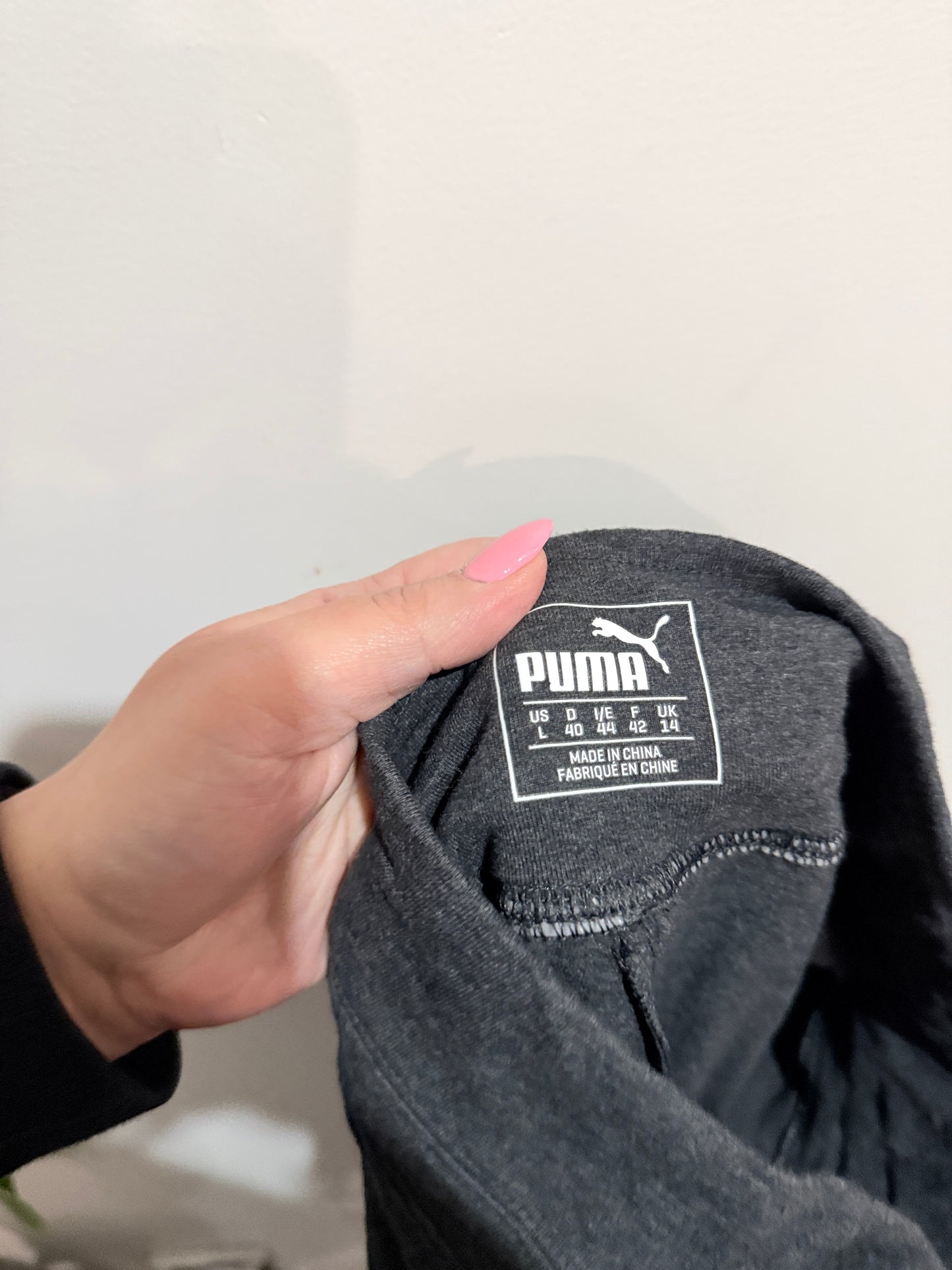 Puma Cropped Athletic Joggers Size L