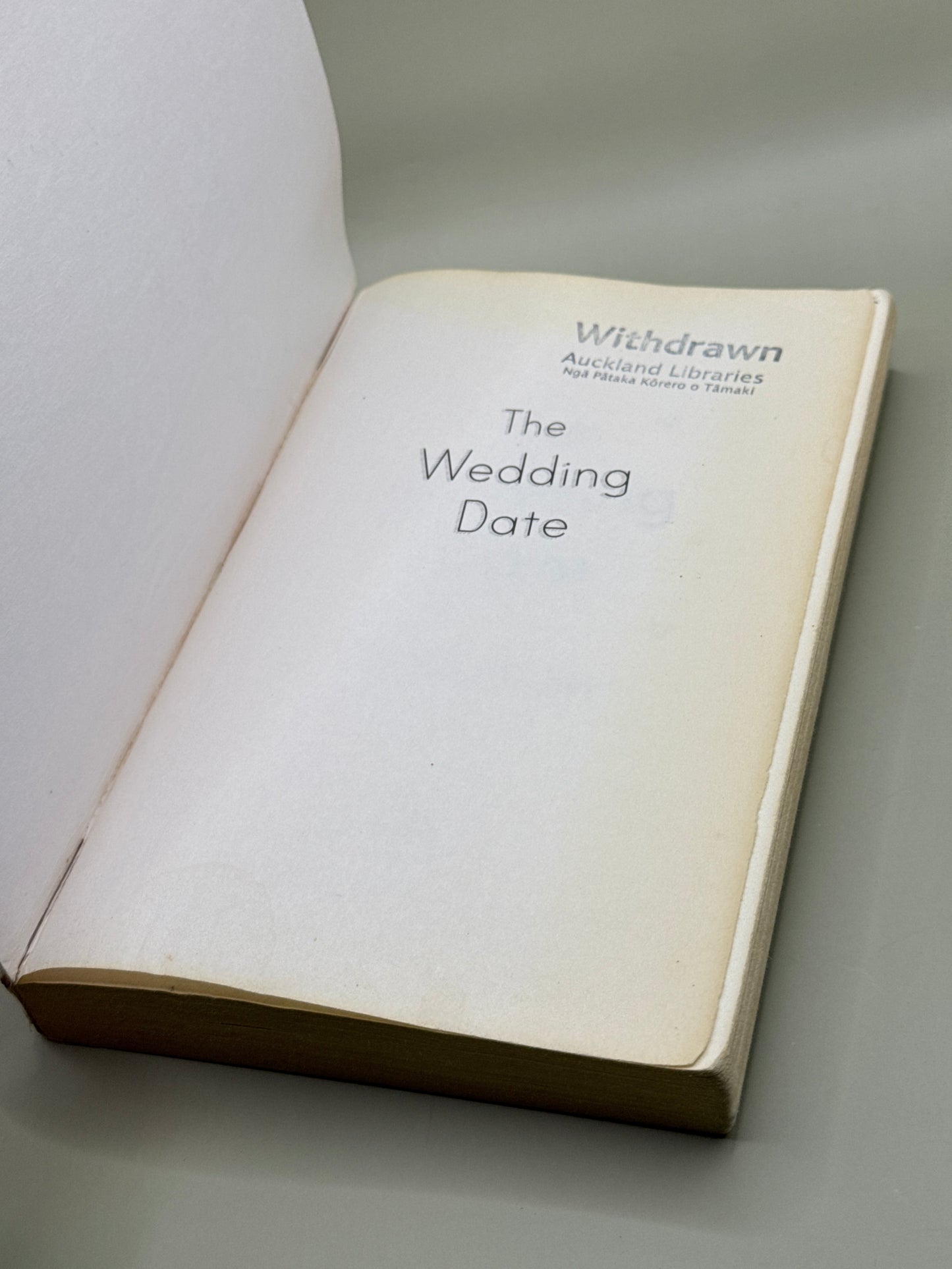 The Wedding Date by Jasmine Guillory
