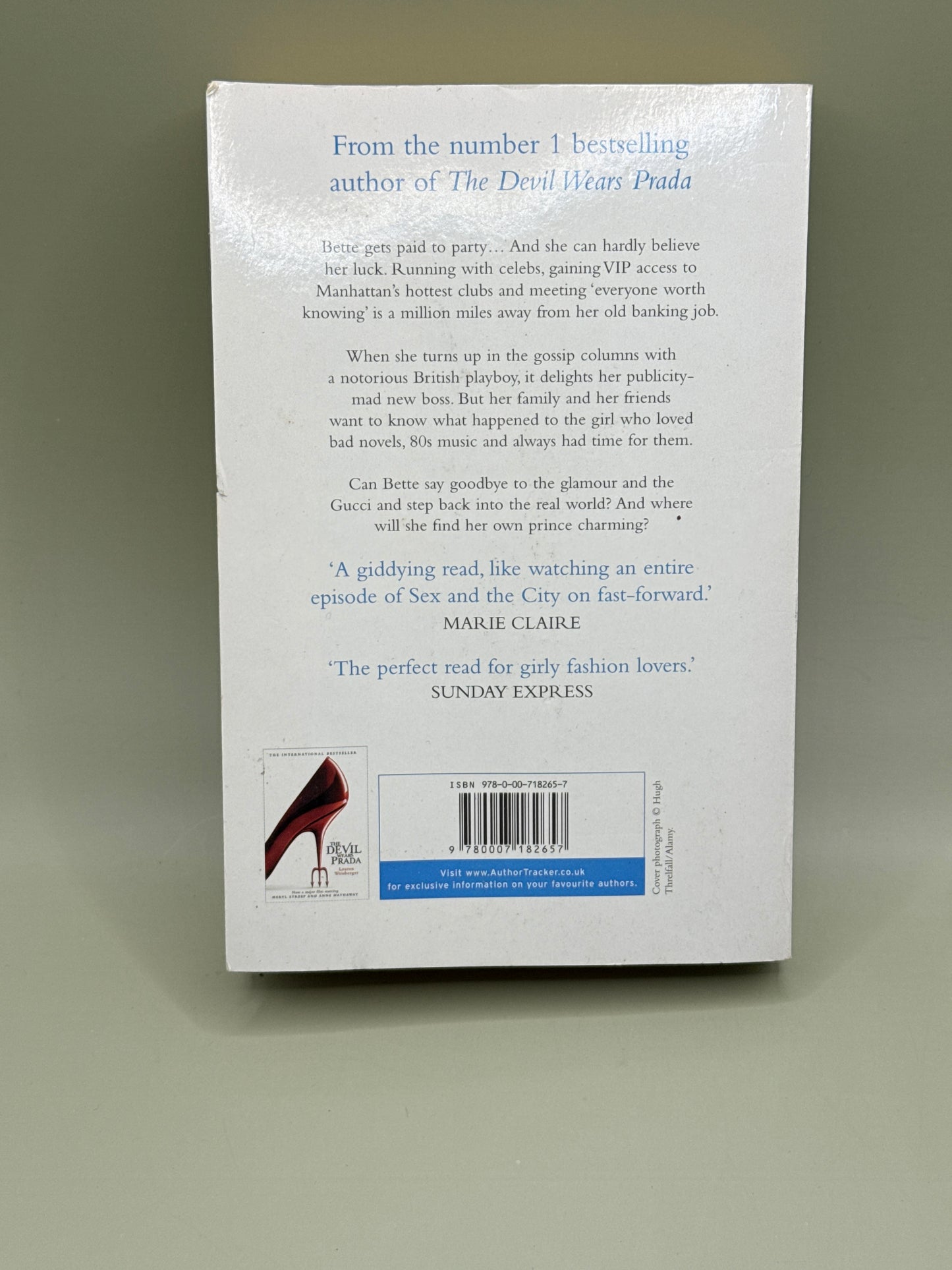 Everyone Worth Knowing by Lauren Weisberger